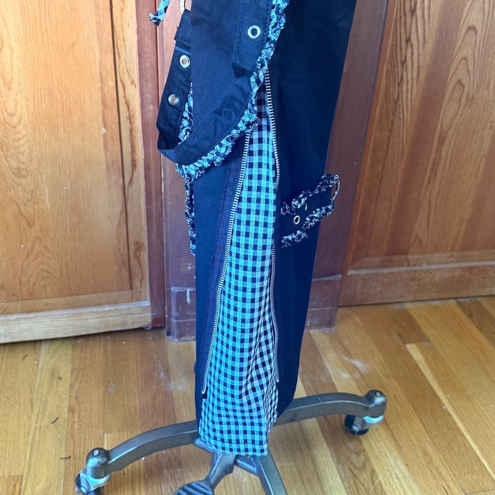 Tripp NYC Gothic Lolita EGL Punk Vkei Black White Lace Up Ruffle Pants