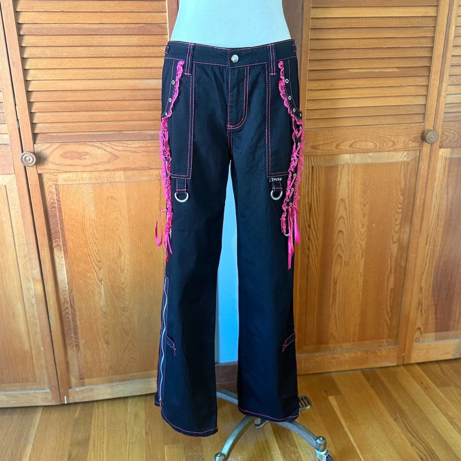 Tripp NYC Gothic Lolita Punk Emo Black Pants w/ Pink Lace Ruffles 29/9