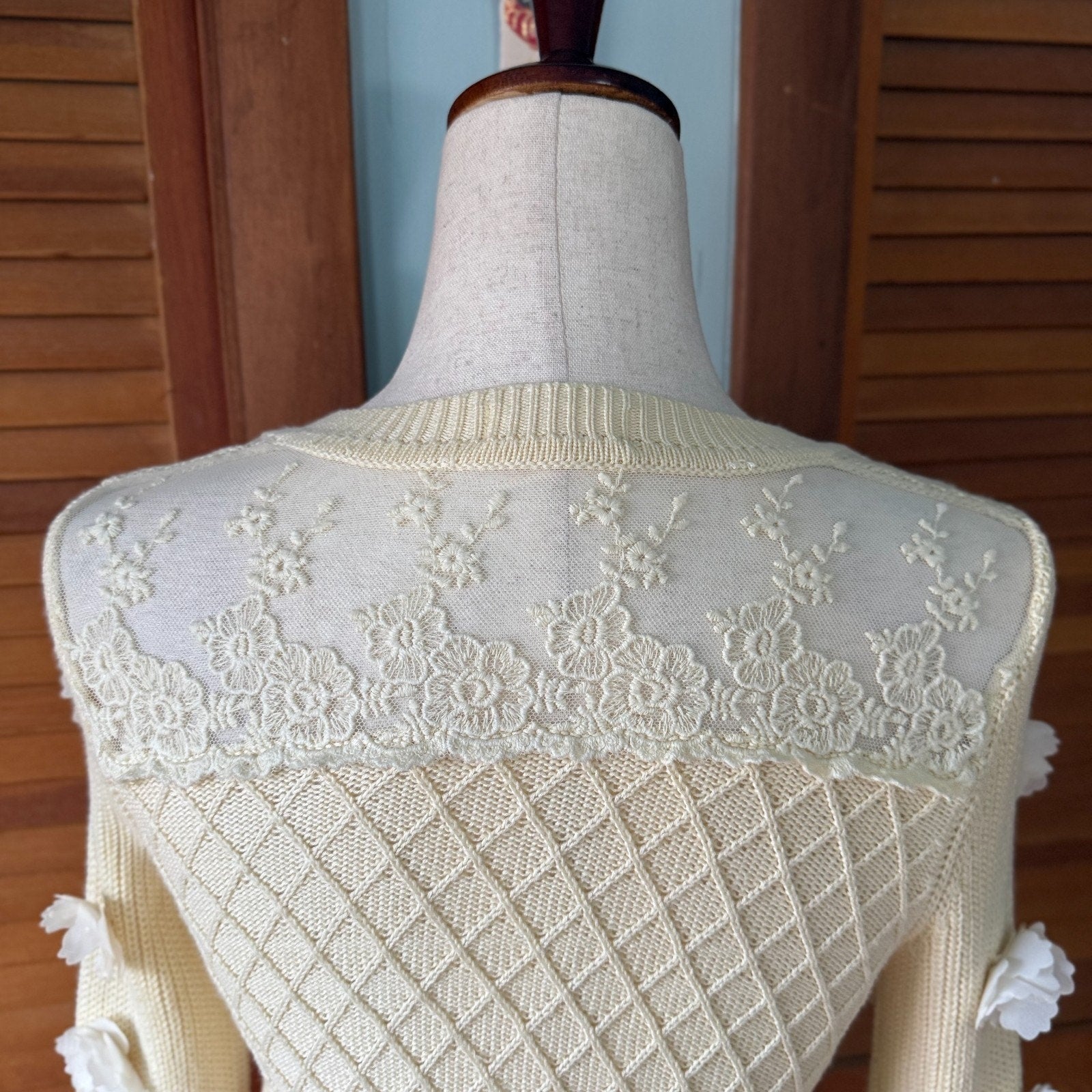 Liz Lisa J-fashion Kawaii Himekaji Gyaru Fairy Cream White Flower Sweater S
