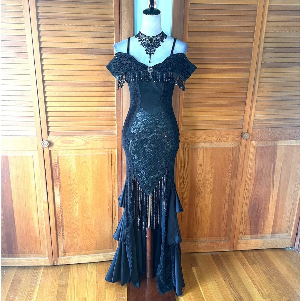 Devil Fashion Gothic Victorian 'Vampire Masquerade' Black Velvet Beaded Gown