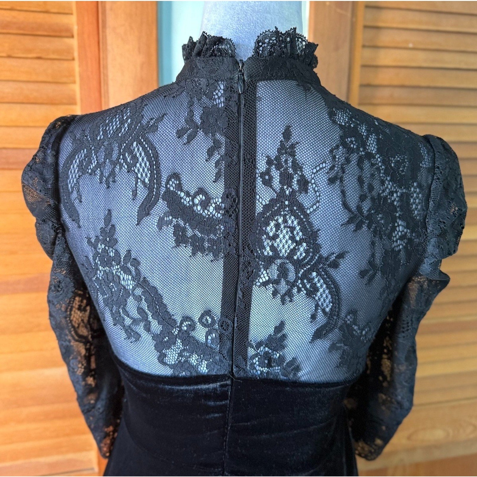 Killstar Gothic Victorian Lolita Black Velvet & Lace Window Mini Dress S