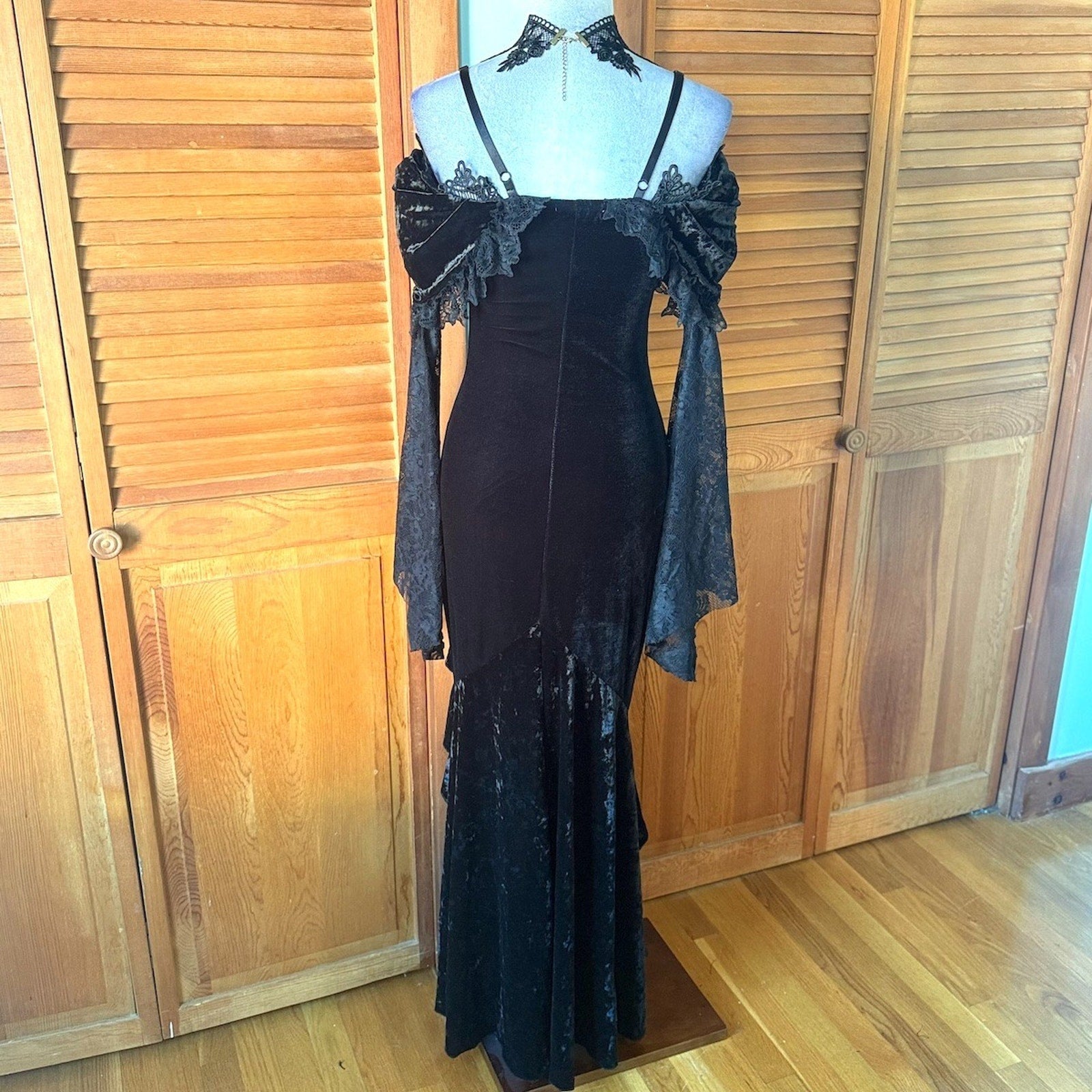 Gothic Victorian Vampire Doomsday Queen Black Velvet & Lace Asymmetrical Dress