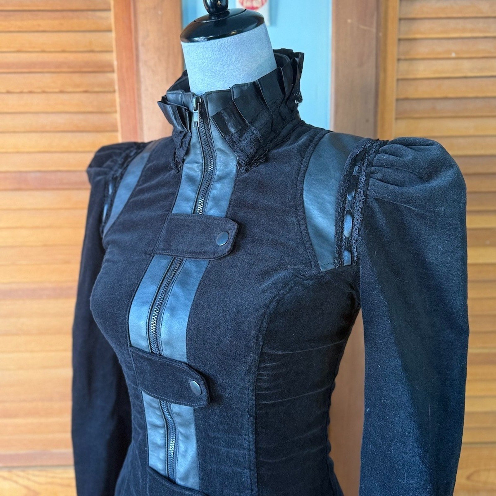 Vintage Lip Service Gothic Victorian Vampire Vkei Lost Velvet Empire Jacket S