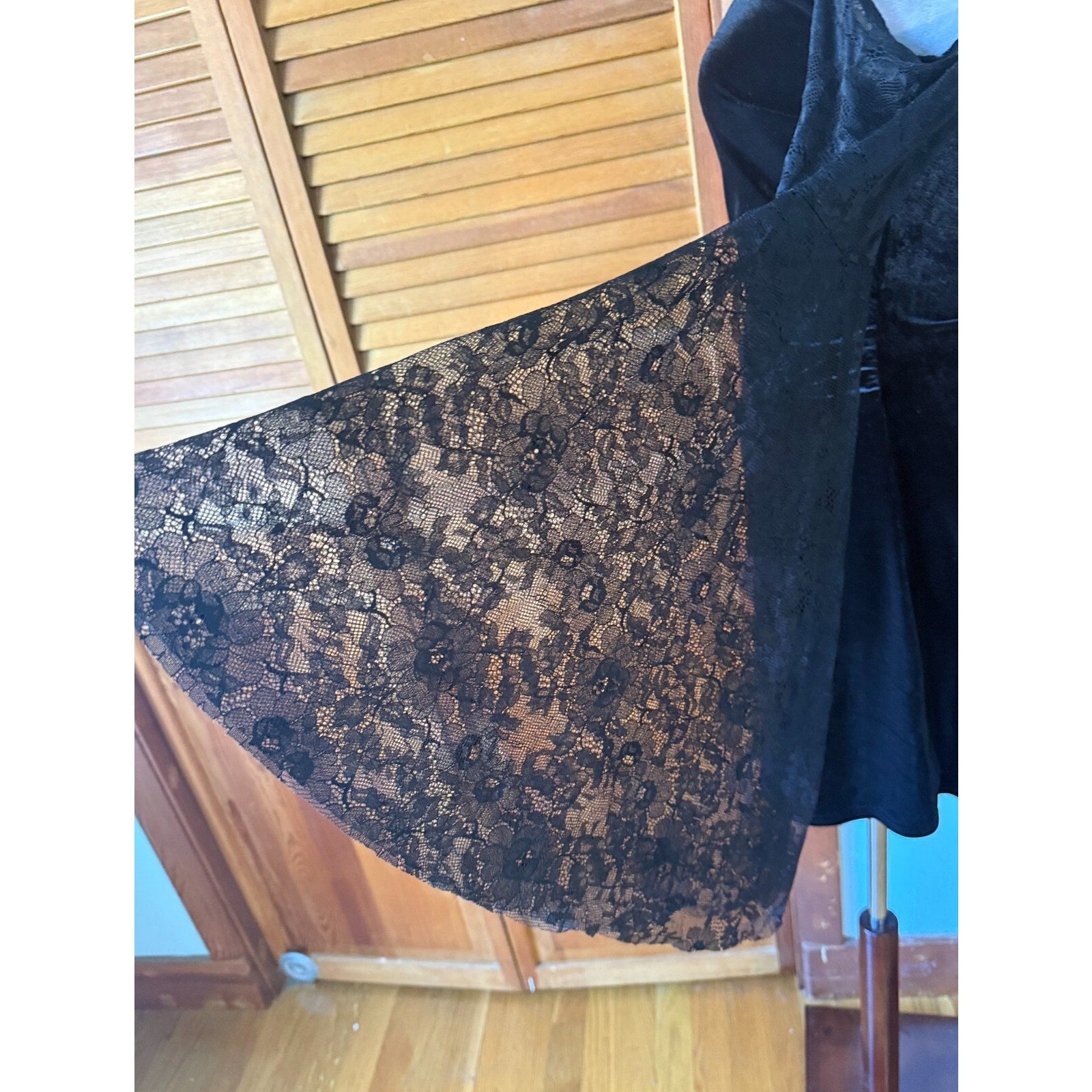 Gothic Lolita Victorian I Heart Thee Black Velvet & Lace Mini Dress