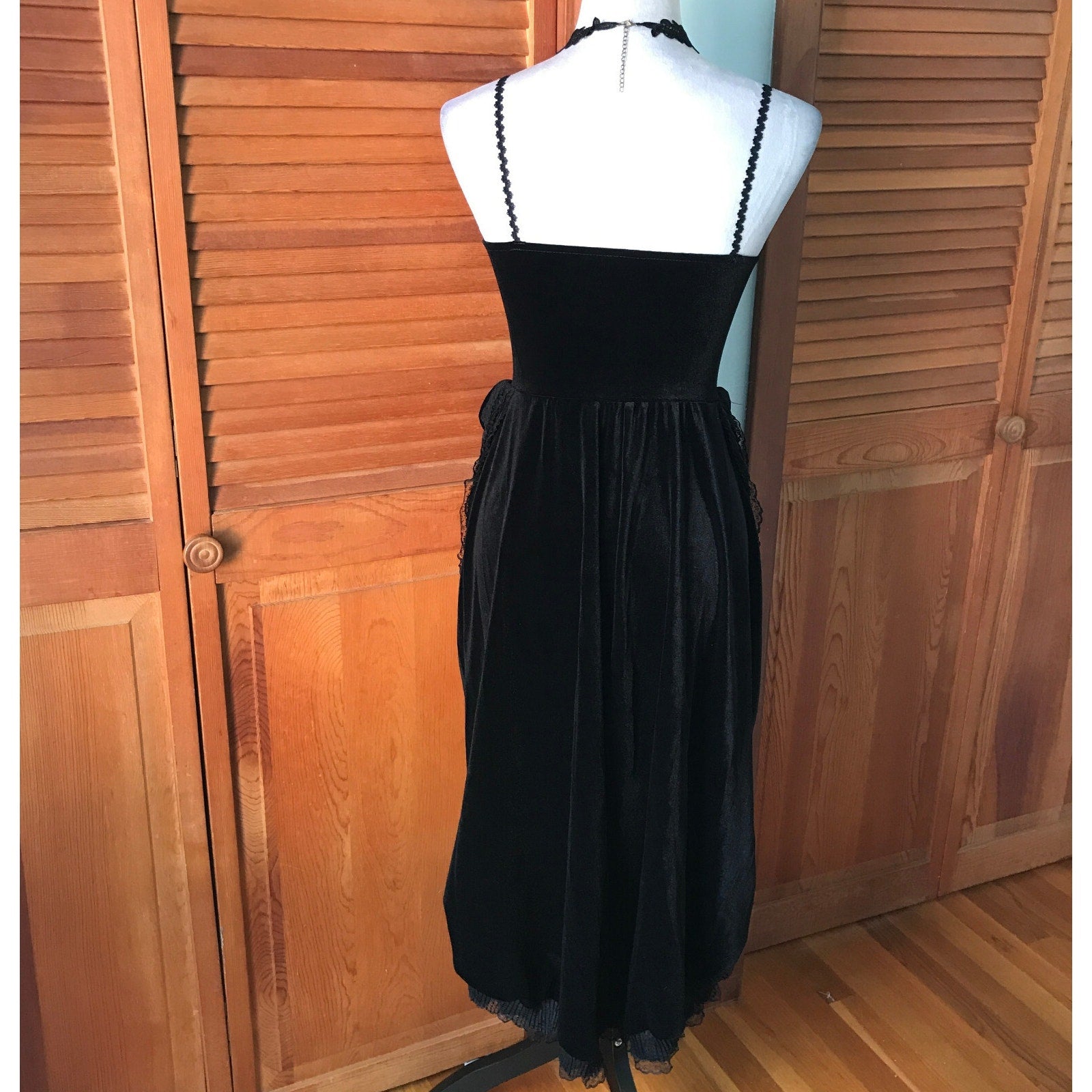 Gothic Victorian Torture Petals Black Velvet High Low Lace-Up Gown Dress S