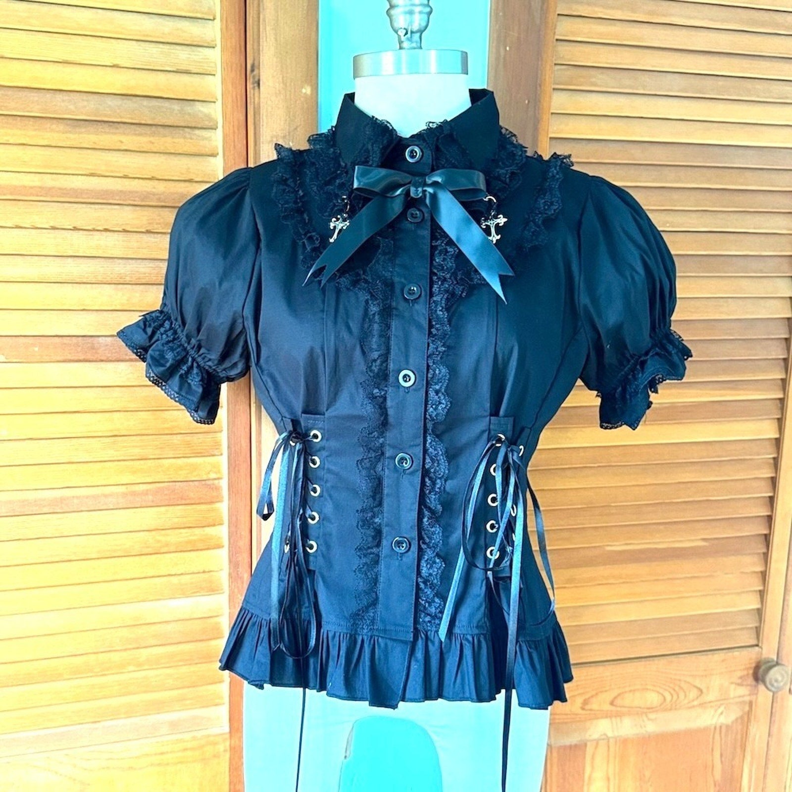 ACDC Rag Gothic Lolita EGL Aristocrat Black Lace-Up Cross Transformer Shirt