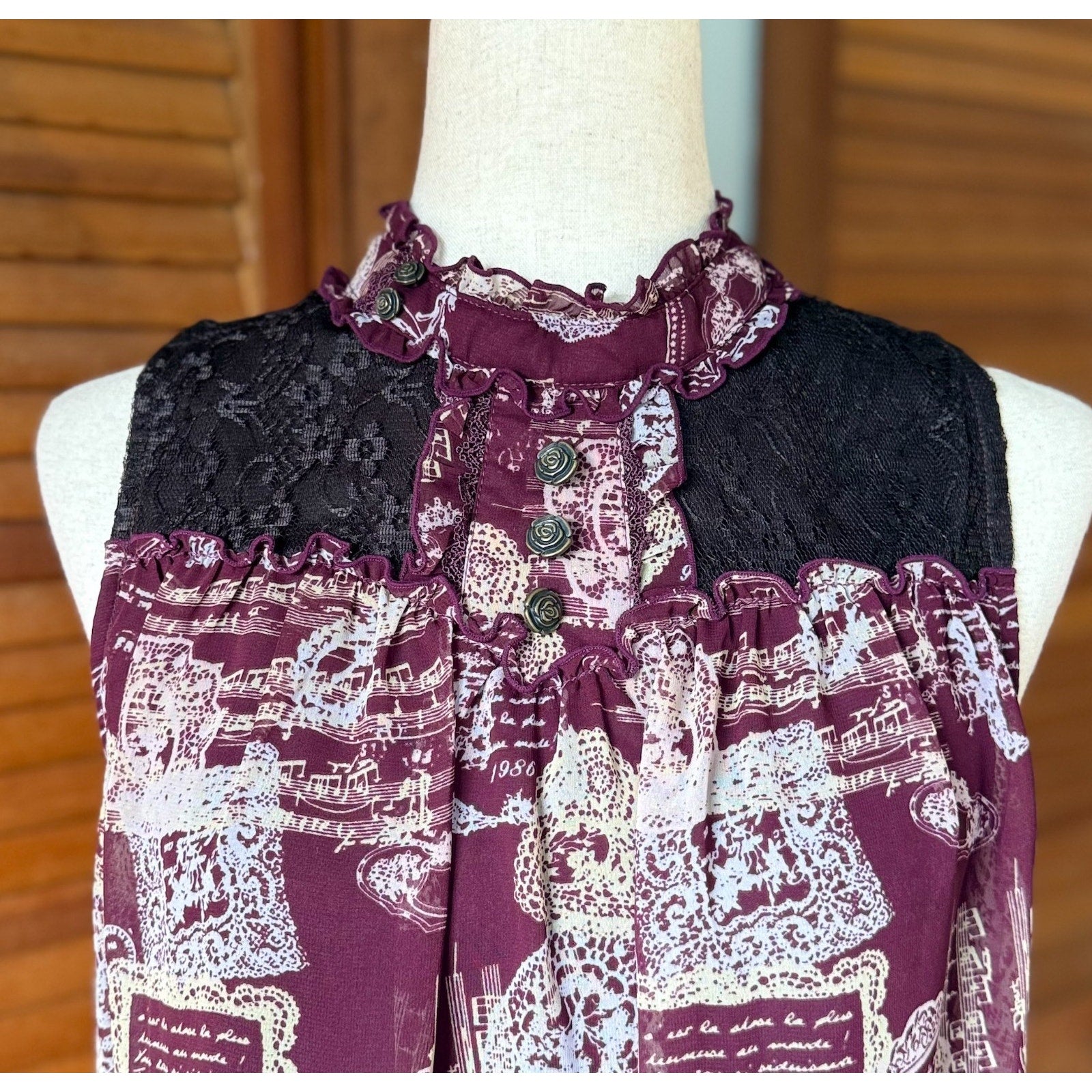 Axes Femme J-fashion Lolita Jirai Gyaru Kawaii Music Brugundy Tunic Top M