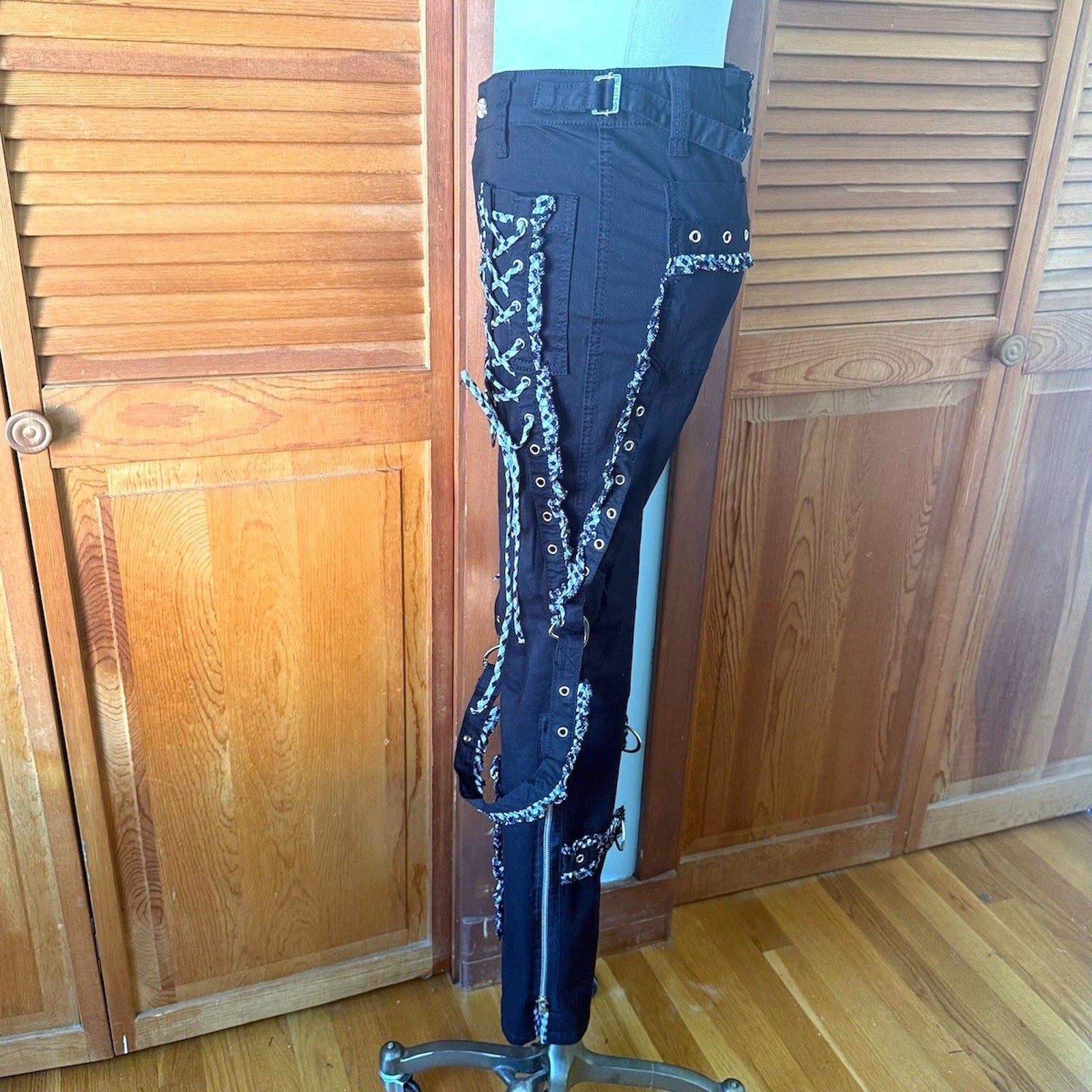 Tripp NYC Gothic Lolita EGL Punk Vkei Black White Lace Up Ruffle Pants