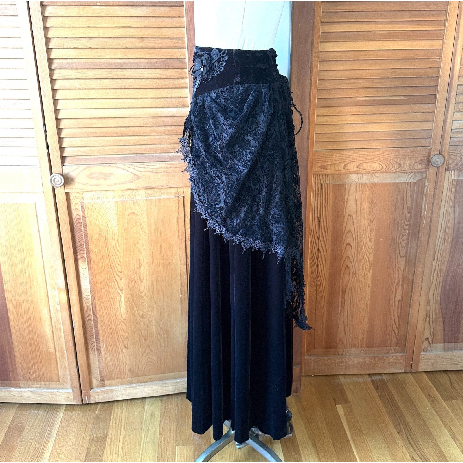 Devil Fashion Gothic Victorian Vkei Black Velvet Flora Queen Long Skirt