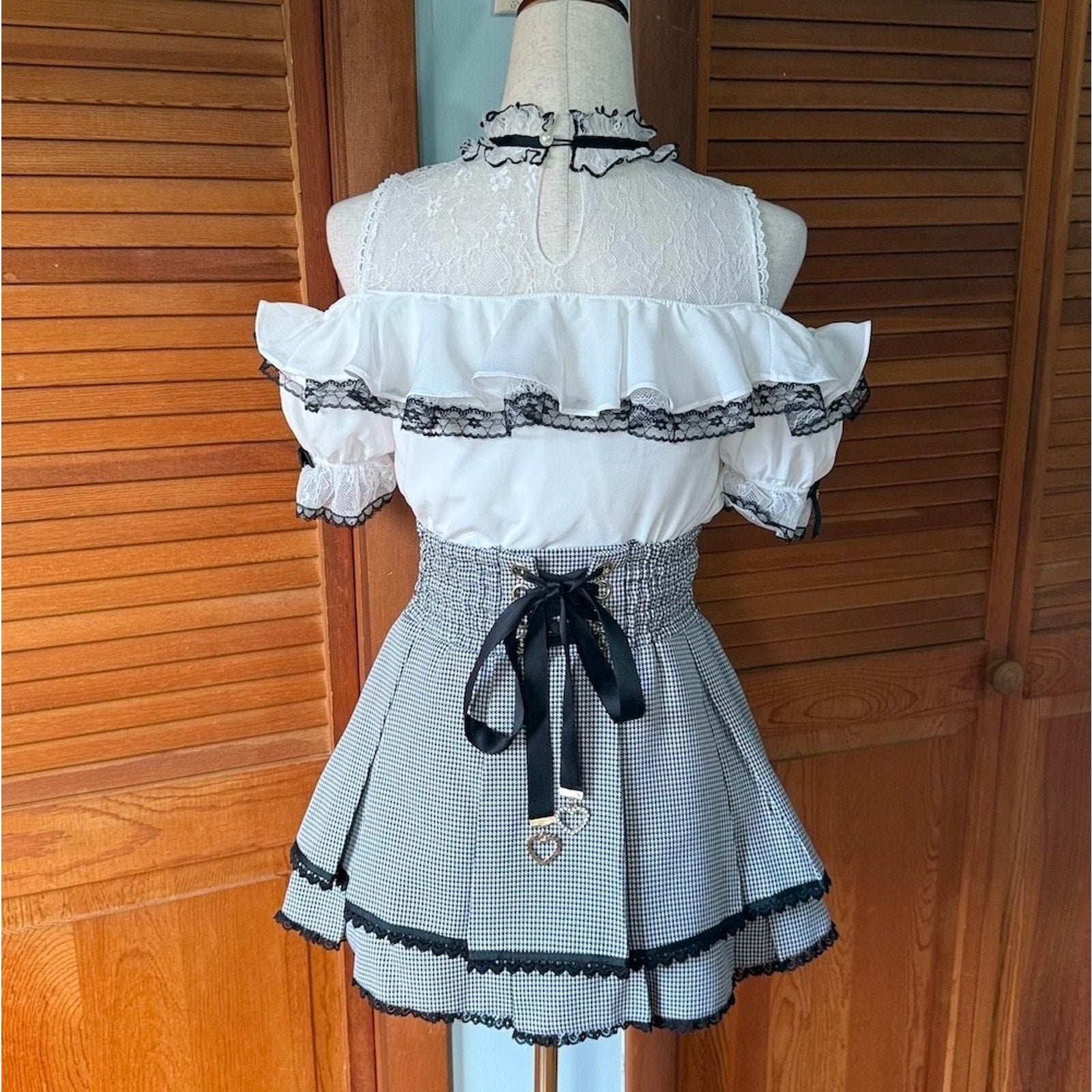 J-Fashion Jirai Kei Gyaru Harajuku Black White Top & Skirt Set Up Outfit