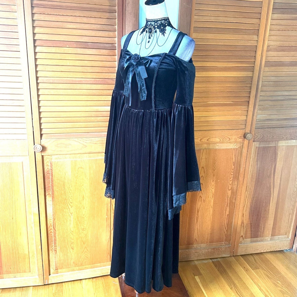 Gothic Victorian Black Out Velvet Morticia Belle Sleeve Rose Y2K Dress