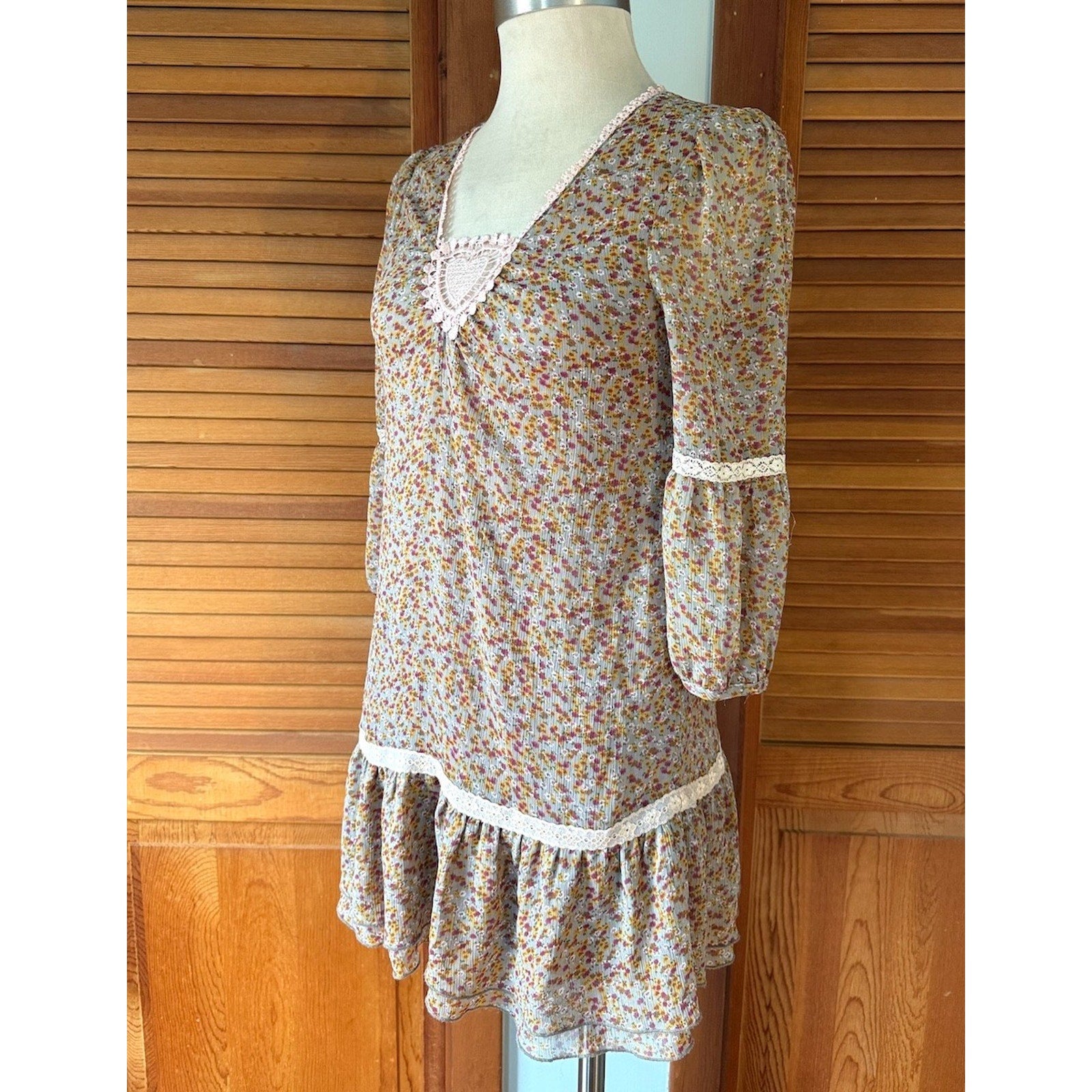 Axes Femme Lolita Jirai Gyaru Himekaji Kawaii Wild Flowers Tunic Dress M