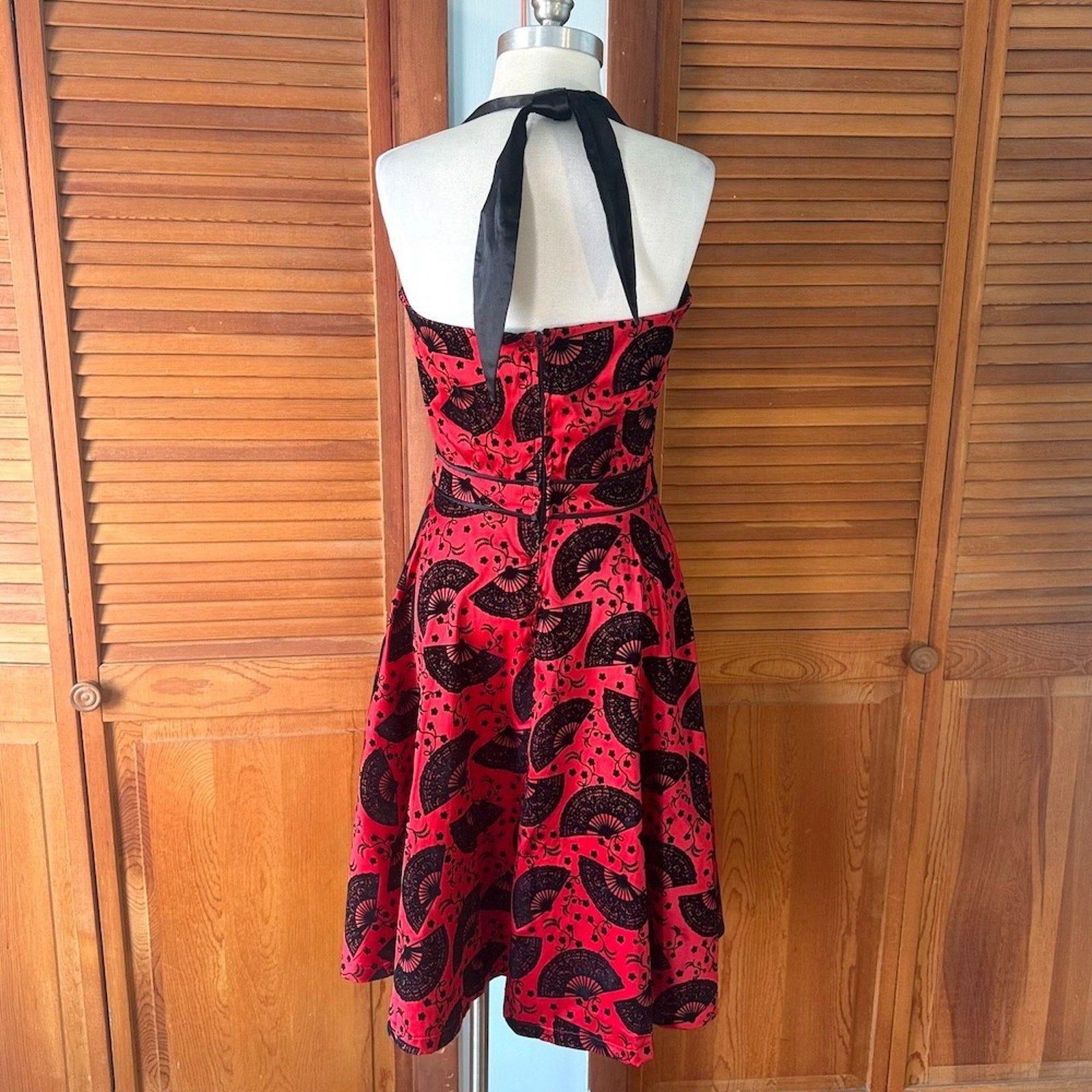 Voodoo Vixen Goth Punk Retro Vampire Red Black Fan Halter Tie Neck Dress M