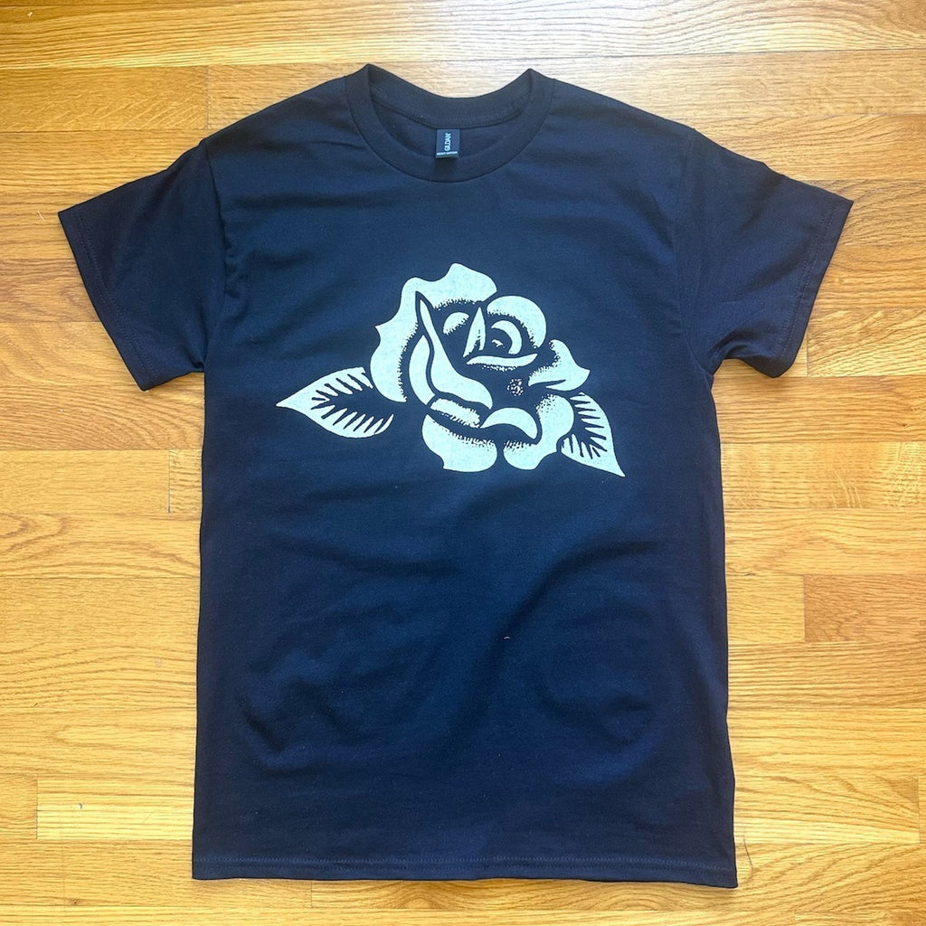Goth Punk Emo Garden Goth Dark Fairycore White Rose Print Black Tee T-Shirt S