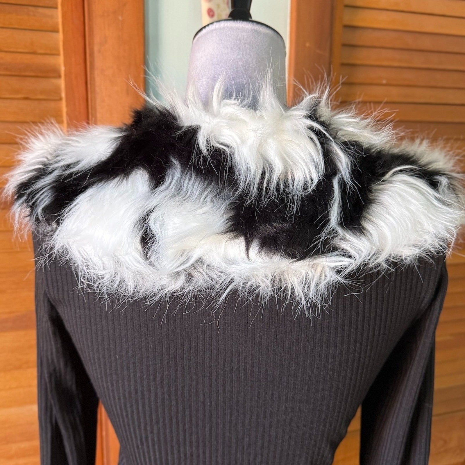 Jawbreaker Goth Punk Werewolf Mistress Faux Fur Collar & Cuffs Cardigan