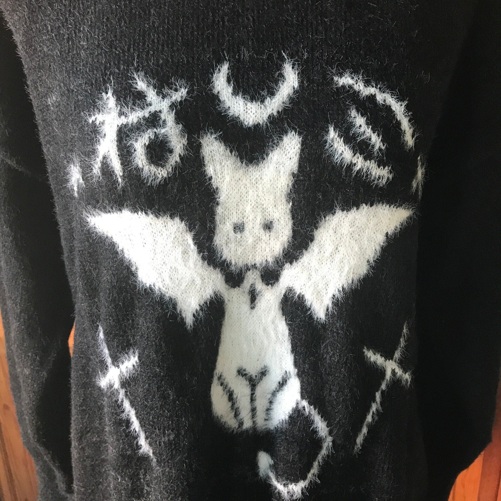 Gothic Lolita EGL Visual Kei Jirai Kawaii Black White Neko Cat Angel Sweater M