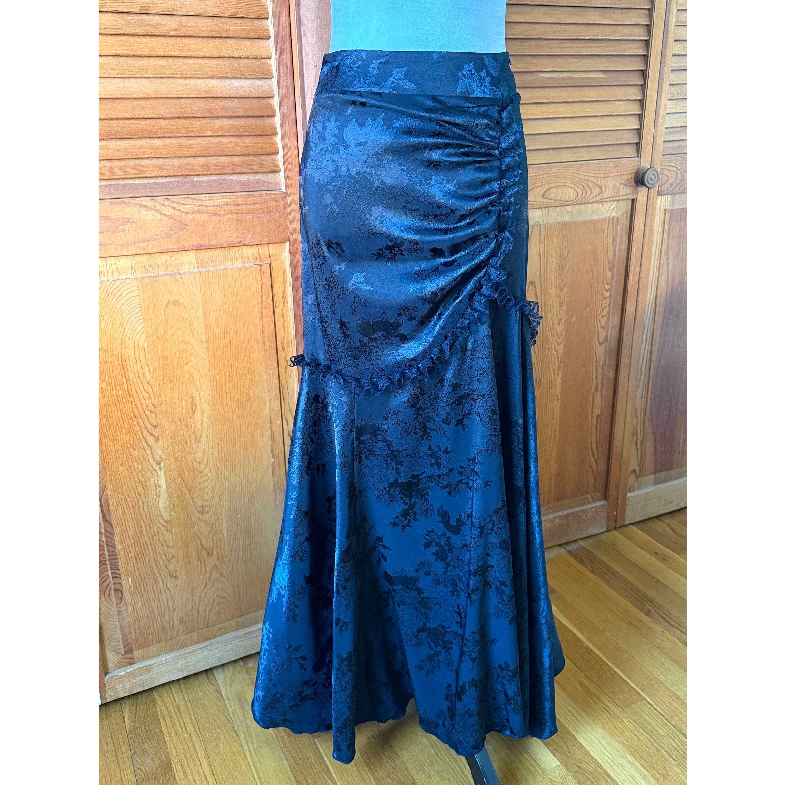 Gothic Victorian Flower Satin Gathered Side Mermaid Maxi Skirt S-M