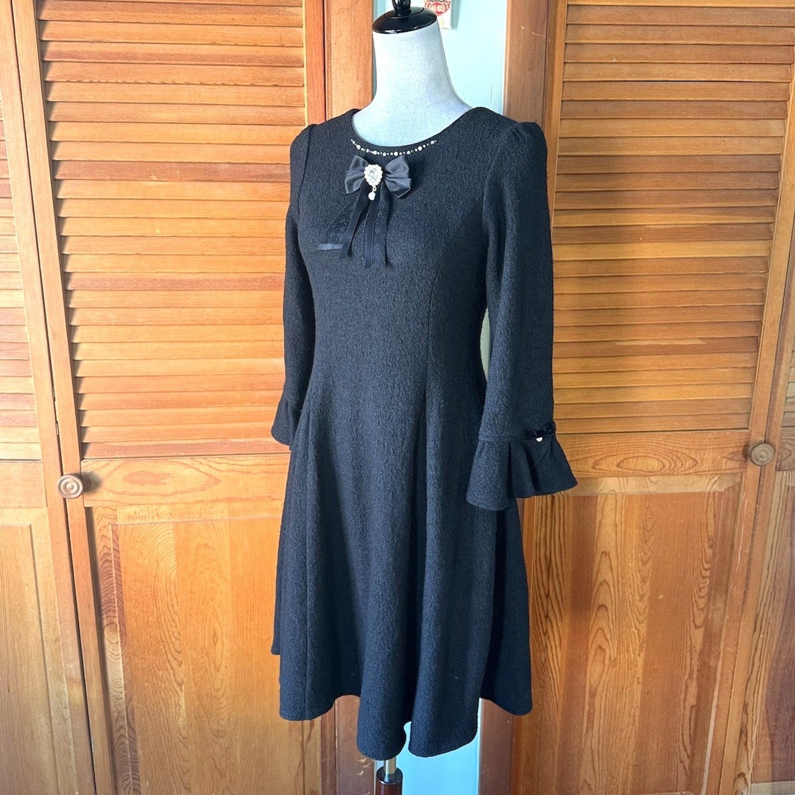 Lodispotto J-fashion Gyaru Jirai Black Wool Blend Beaded Bow Winter Dress M