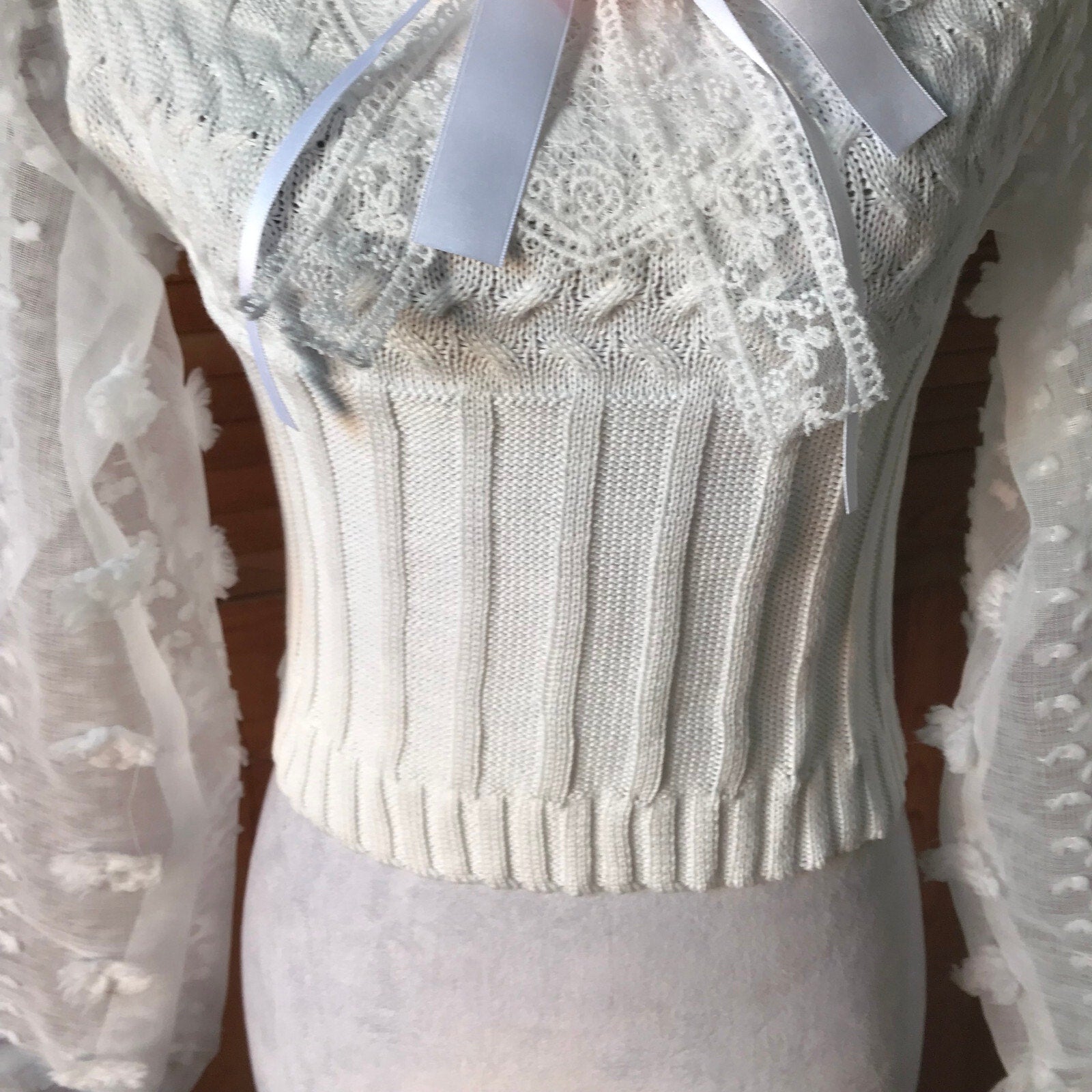 Victorian J-fashion Cottage Dolly Innocent Heart White Cropped Sweater Top S-M