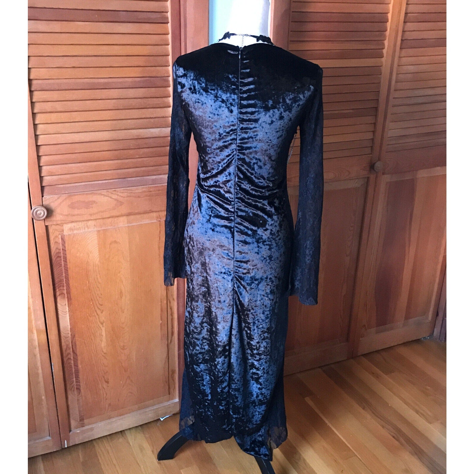 Gothic Victorian Scarlet Dreams Black Velvet & Lace Chain Cross Gown Dress