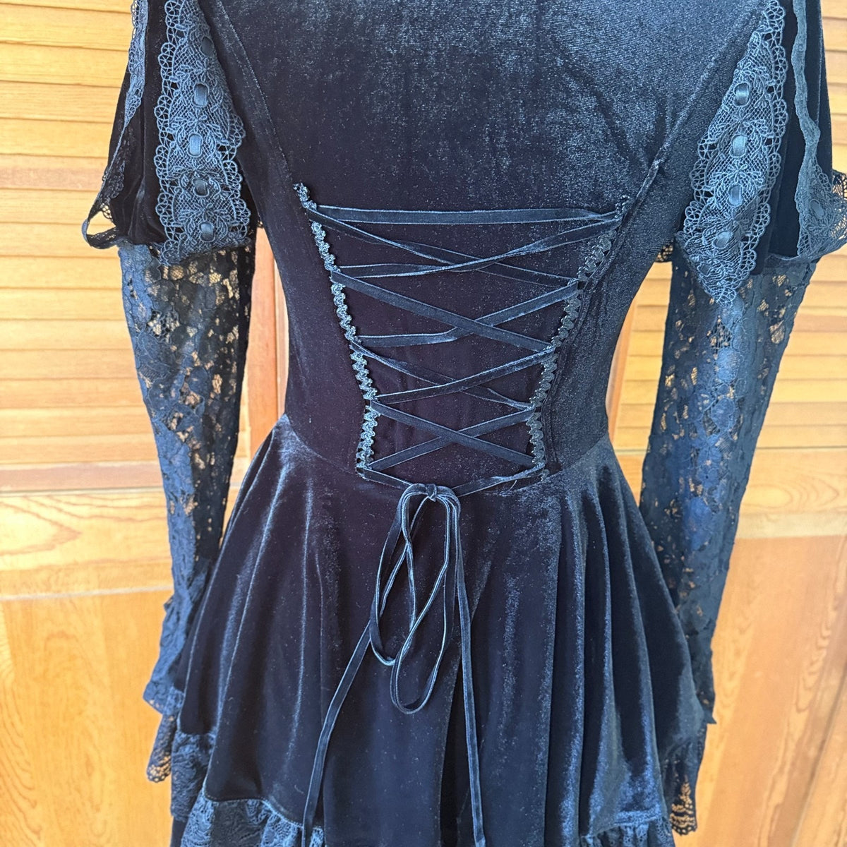 Dark In Love Gothic Victorian Lolita Princess Romantic Black Velvet Dress