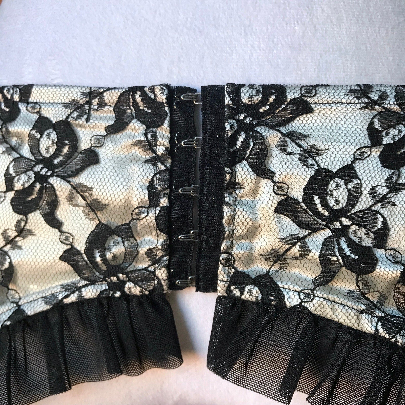 Vintage Lip Service Vaudeville Vamps Gothic Victorian Ivory Garter Belt