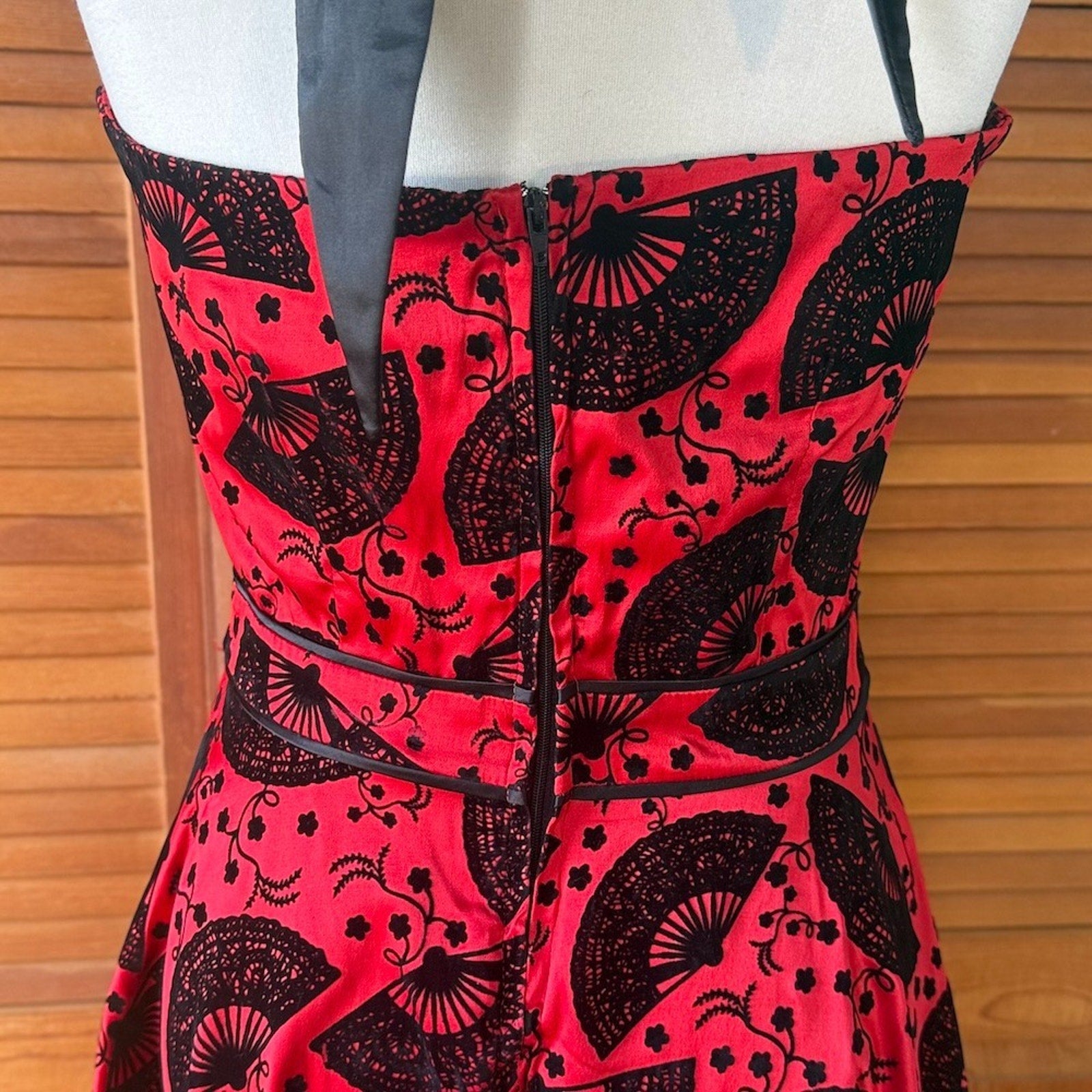 Voodoo Vixen Goth Punk Retro Vampire Red Black Fan Halter Tie Neck Dress M