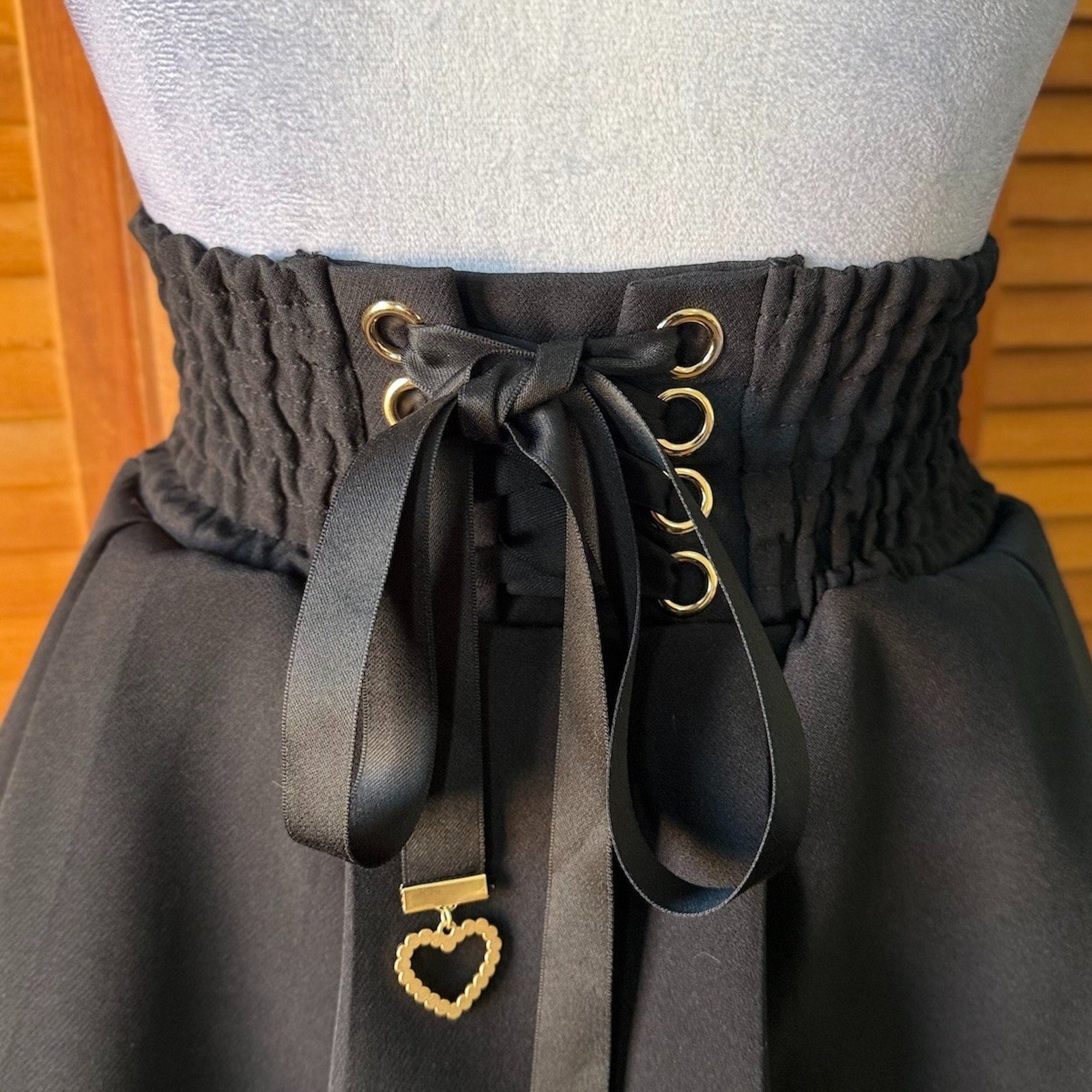 J-Fashion Jirai Kei Gyaru Harajuku Heart & Buckle Black Mini Skirt Skort