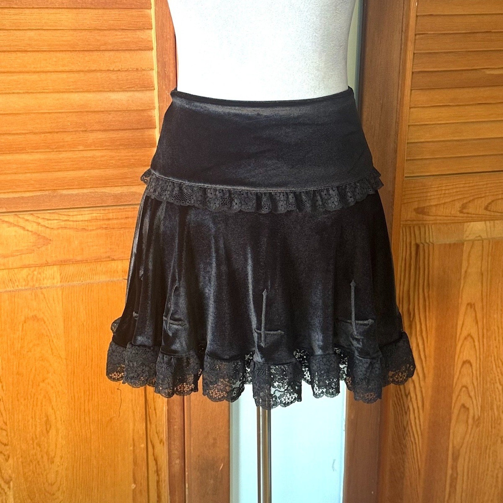 Gothic Victorian Witchcore Lolita Vkei Black Velvet Cross & Ruffle Mini Skirt