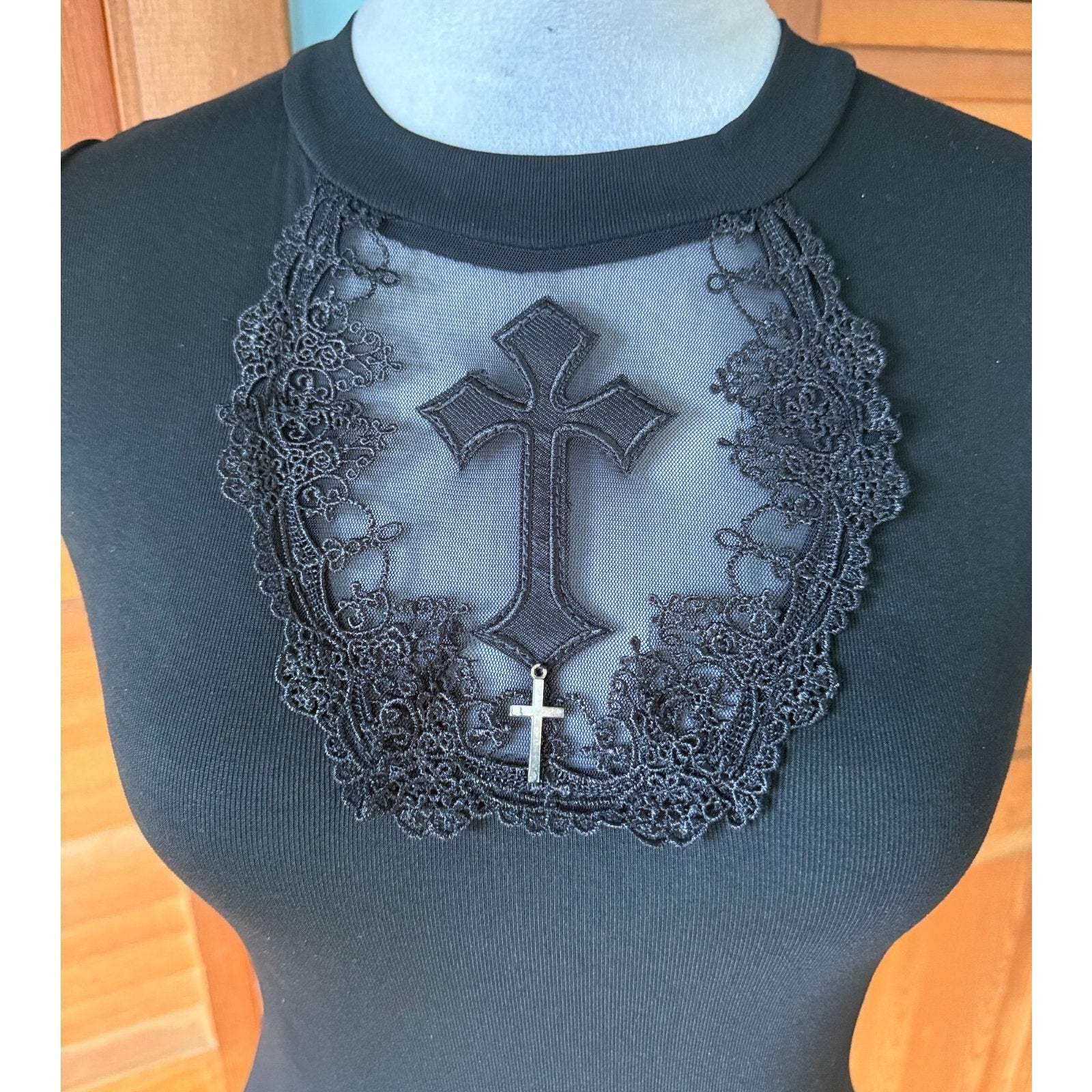 Gothic Lolita EGL Victorian Punk Black Midnight Prayer Cross Lace Trim Top