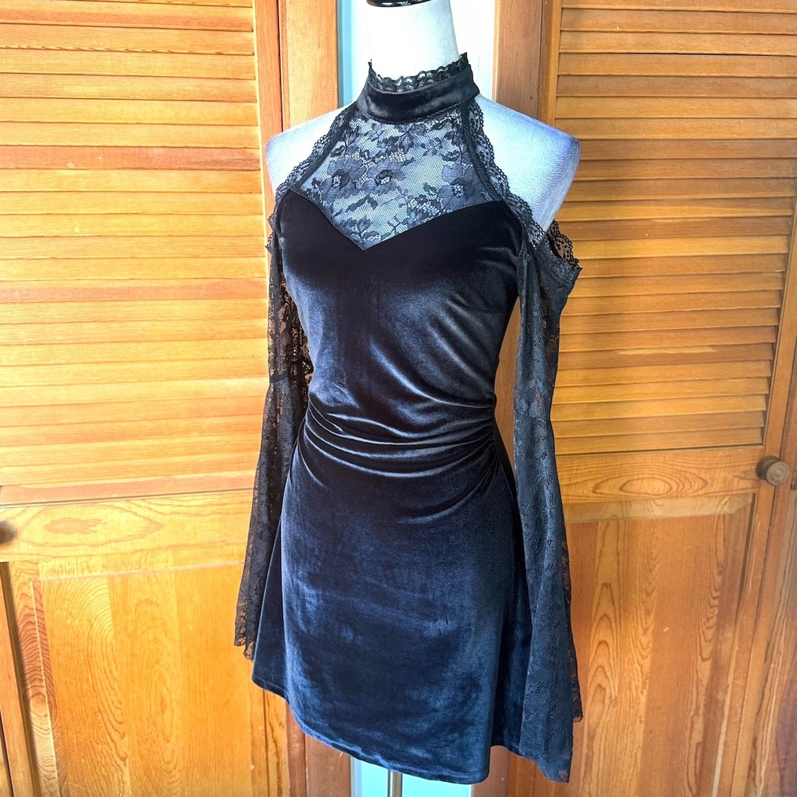 Gothic Victorian Vampire Dark Fairycore Velvet & Lace Bell Sleeve Mini Dress