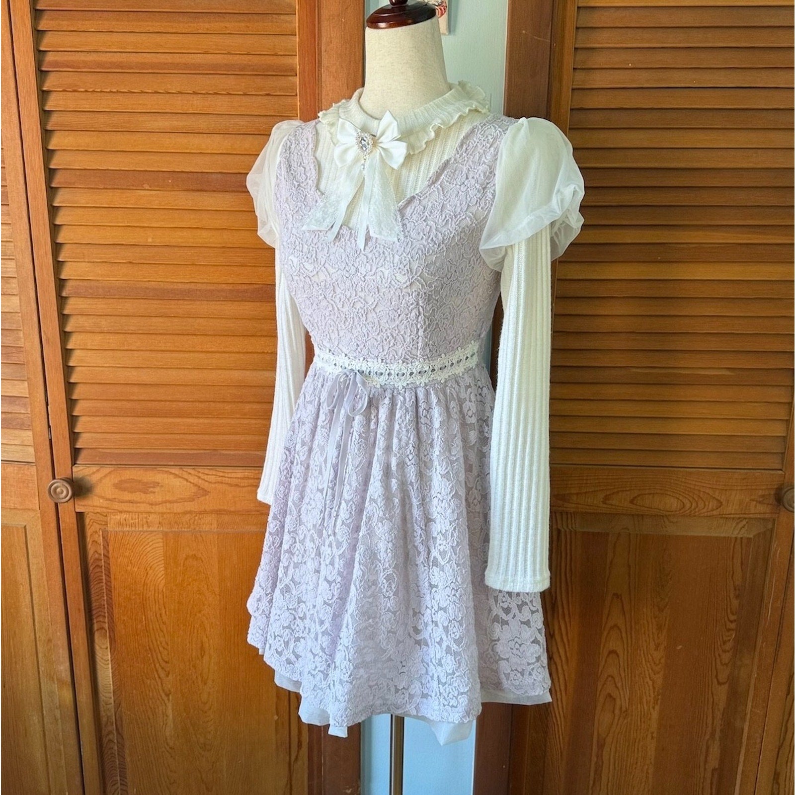 Liz Lisa J-Fashion Jirai Kei Gyaru Dollcore Lilac Lace Ivory Bow Sweater Dress S
