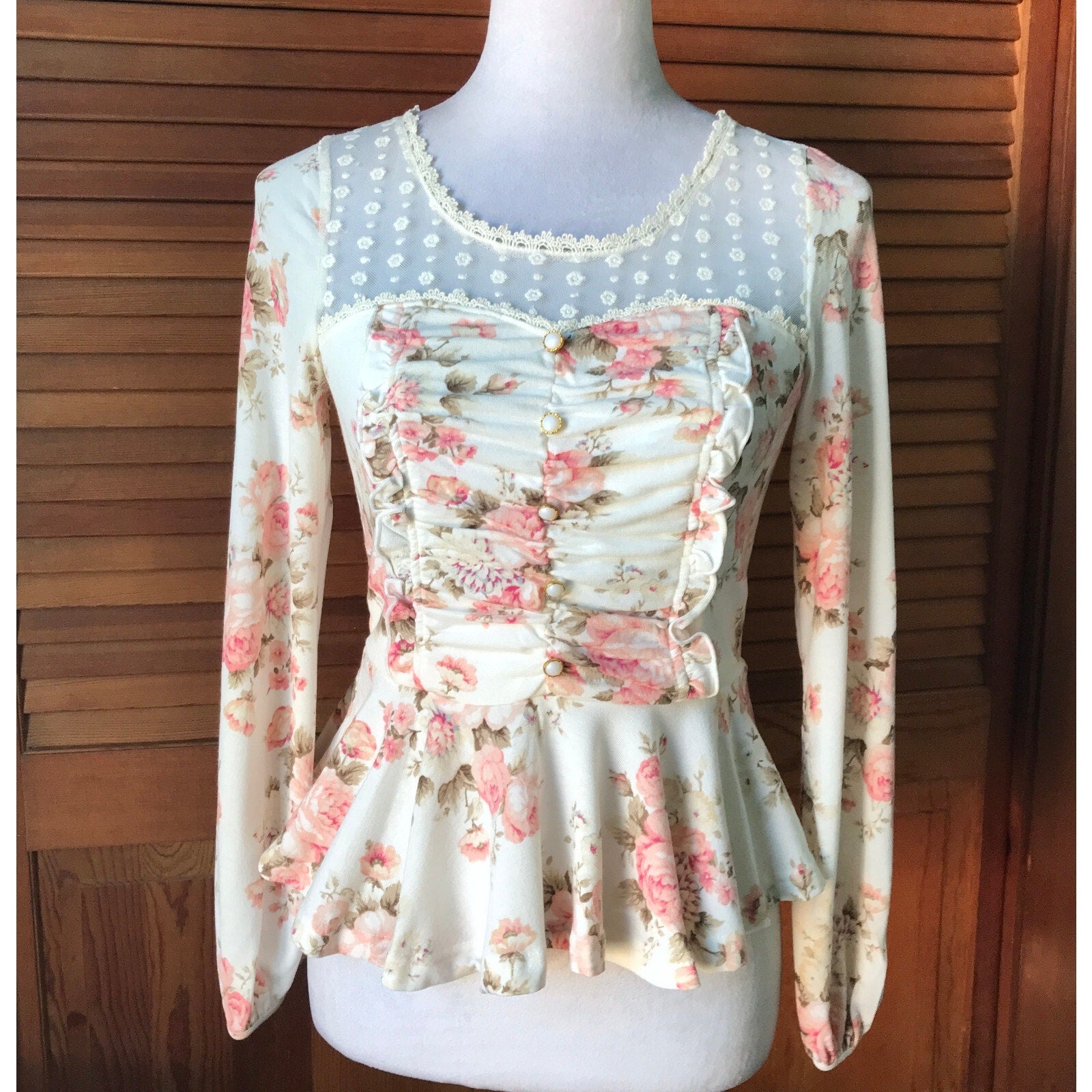 Liz Lisa Style Victorian Lolita Kawaii J-fashion White Pink Rose Peplum Top S