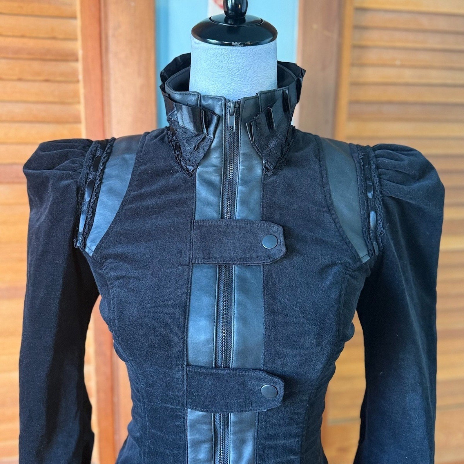 Vintage Lip Service Gothic Victorian Vampire Vkei Lost Velvet Empire Jacket S