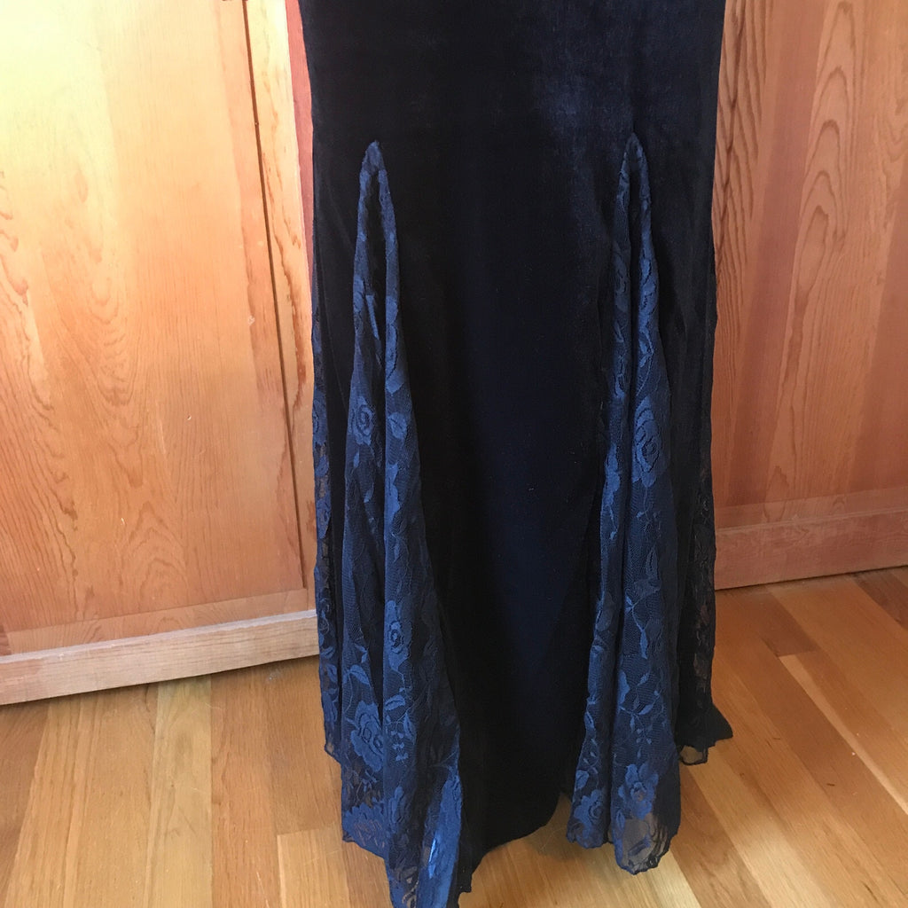 Gothic Victorian Flowers of Evil Black Velvet & Lace Morticia Gown Dress