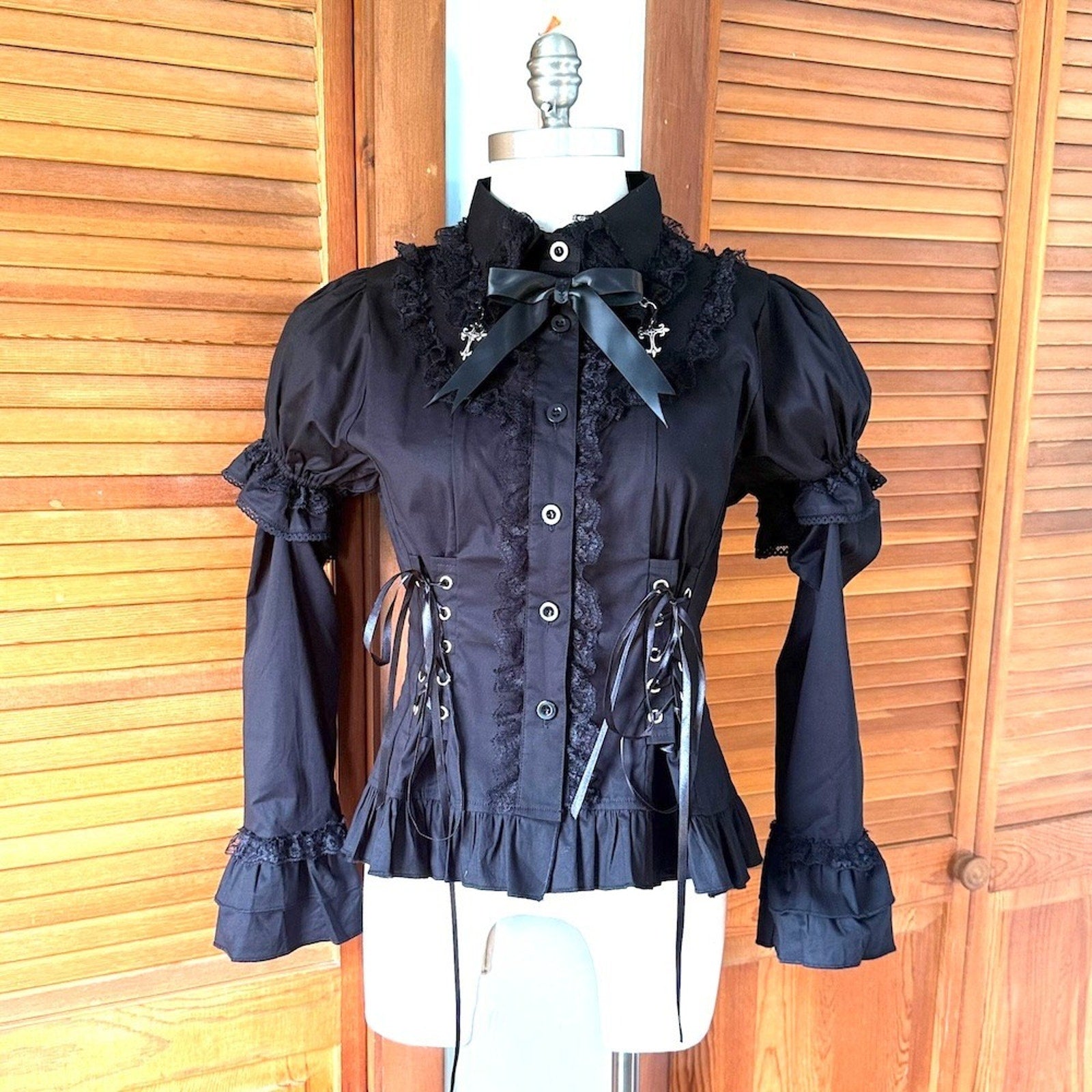 ACDC Rag Gothic Lolita EGL Aristocrat Black Lace-Up Cross Transformer Shirt