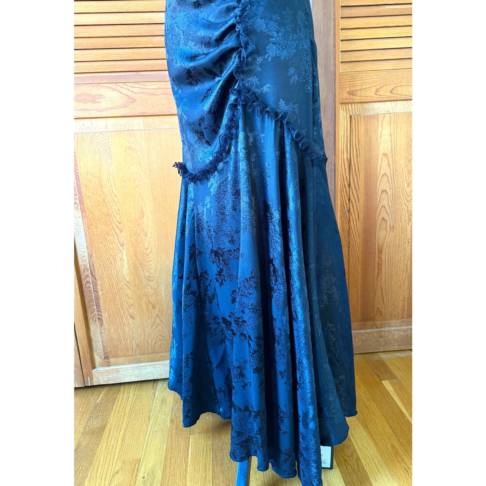 Gothic Victorian Flower Satin Gathered Side Mermaid Maxi Skirt S-M