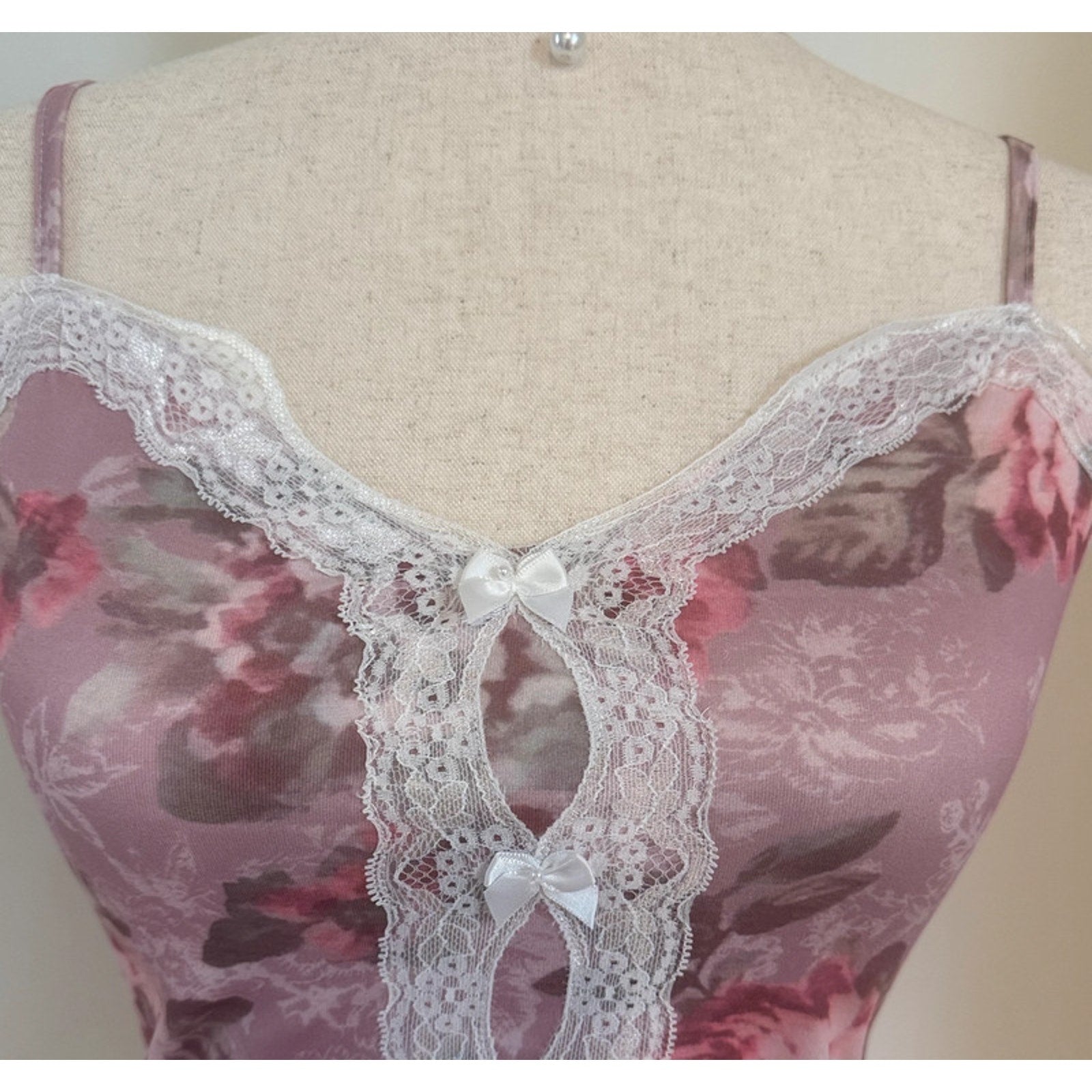 Whimsigoth Pastel Goth Victorian J-fashion Lolita Pink Rose White Lace Cami