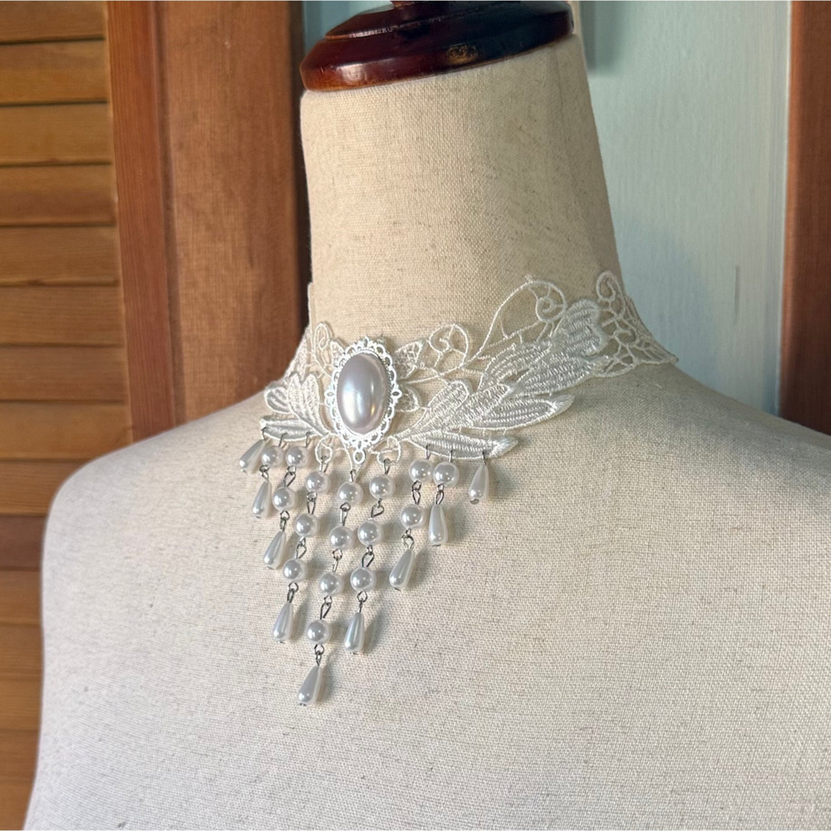 Gothic Victorian Whimsigoth Cottagecore Vkei White Lace Teardrop Choker Necklace