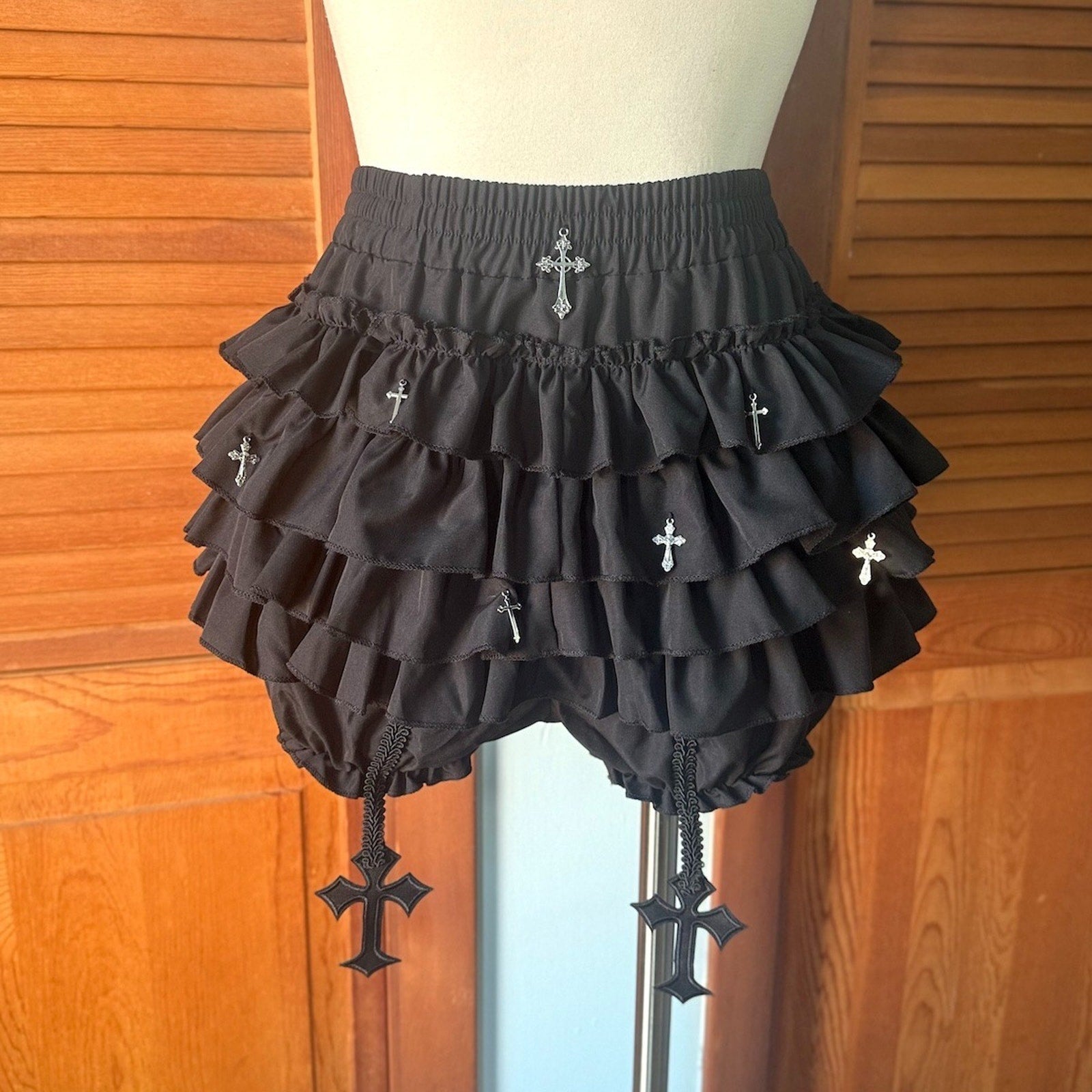 Gothic Lolita EGL Neo Victorian Visual Kei Cross Ruffle Pantaloons Shorts