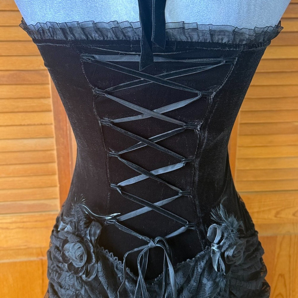 Devil Fashion Gothic Victorian Vampire Decadent Decay Black Velvet Lace Dress