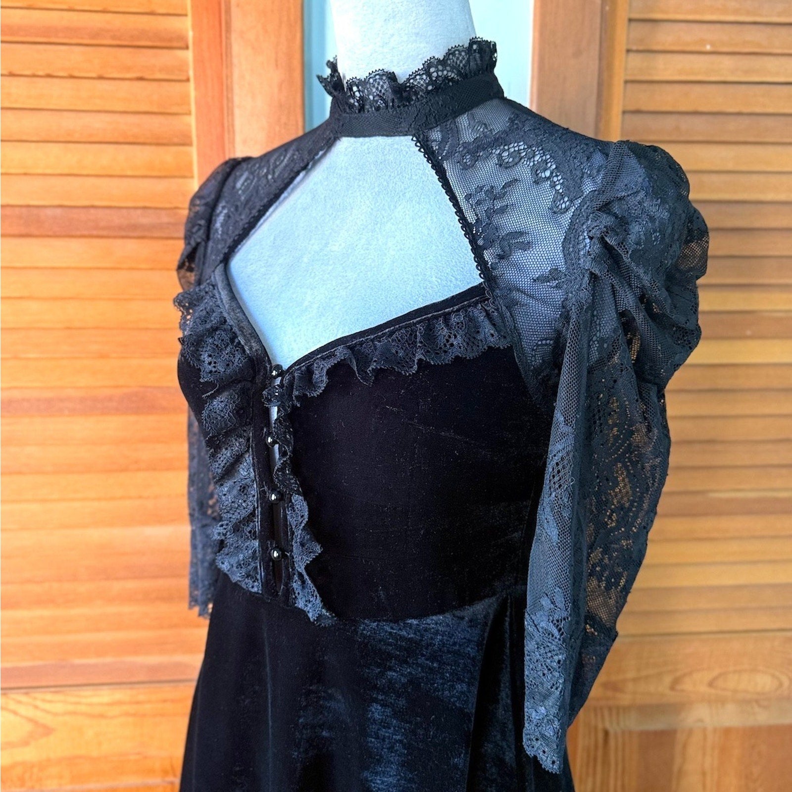 Killstar Gothic Victorian Lolita Black Velvet & Lace Window Mini Dress S