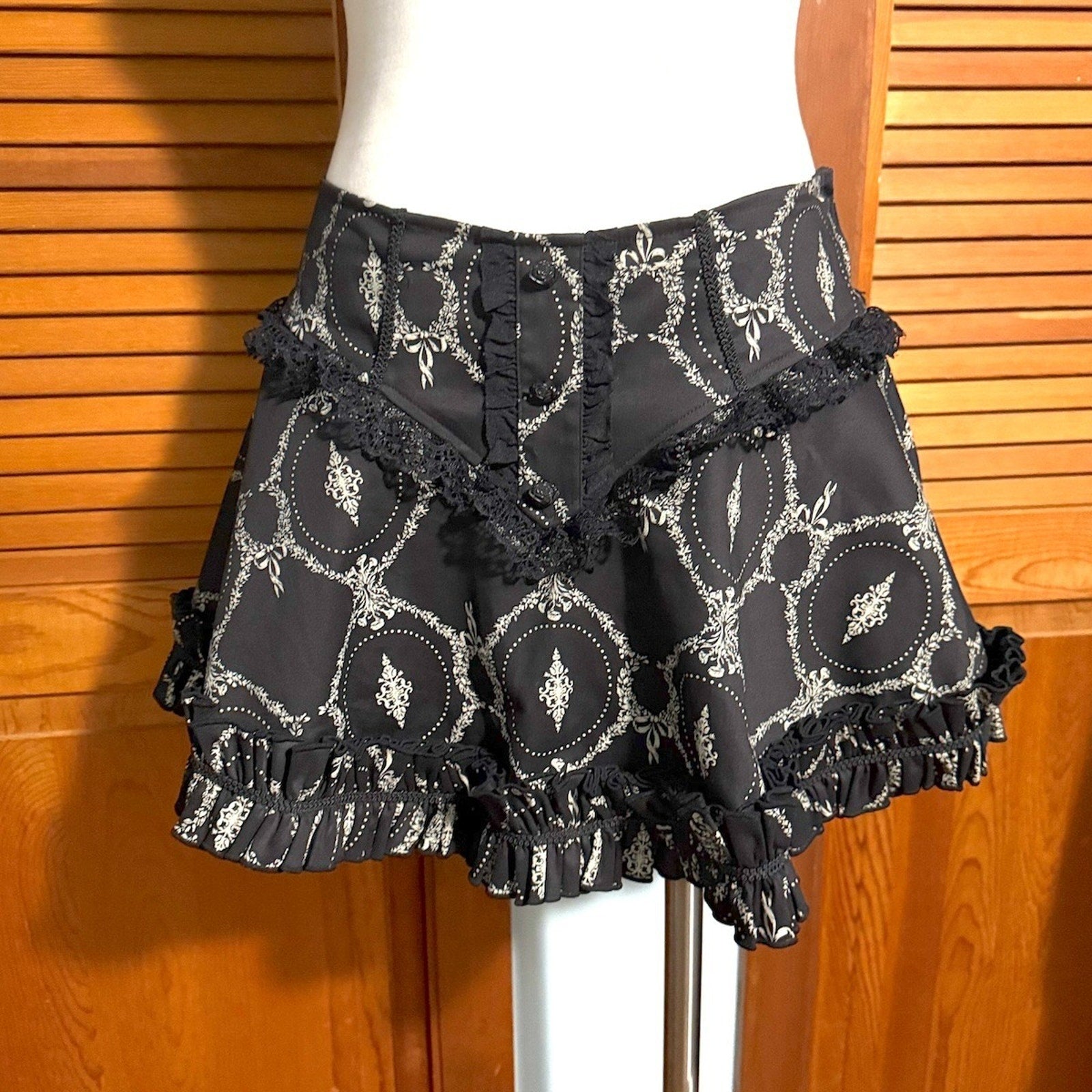 Vintage Lip Service Gothic Victorian Black & White Medallion Mini Skirt M