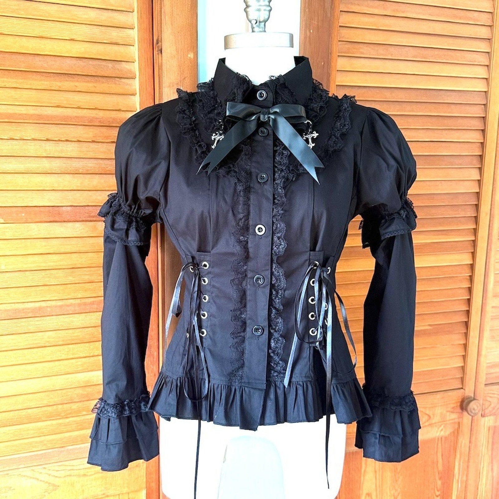 ACDC Rag Gothic Lolita EGL Aristocrat Black Lace-Up Cross Transformer Shirt