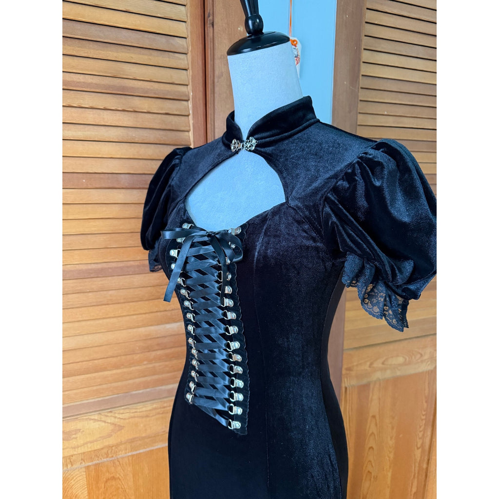 Gothic Victorian Visual Kei Velvet Obsessions Lace-up Front Gown Dress