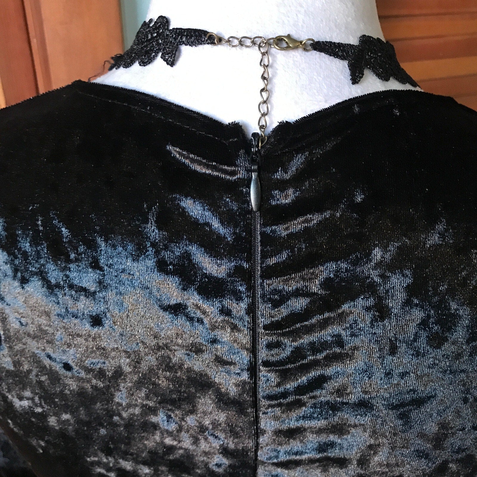 Gothic Victorian Scarlet Dreams Black Velvet & Lace Chain Cross Gown Dress
