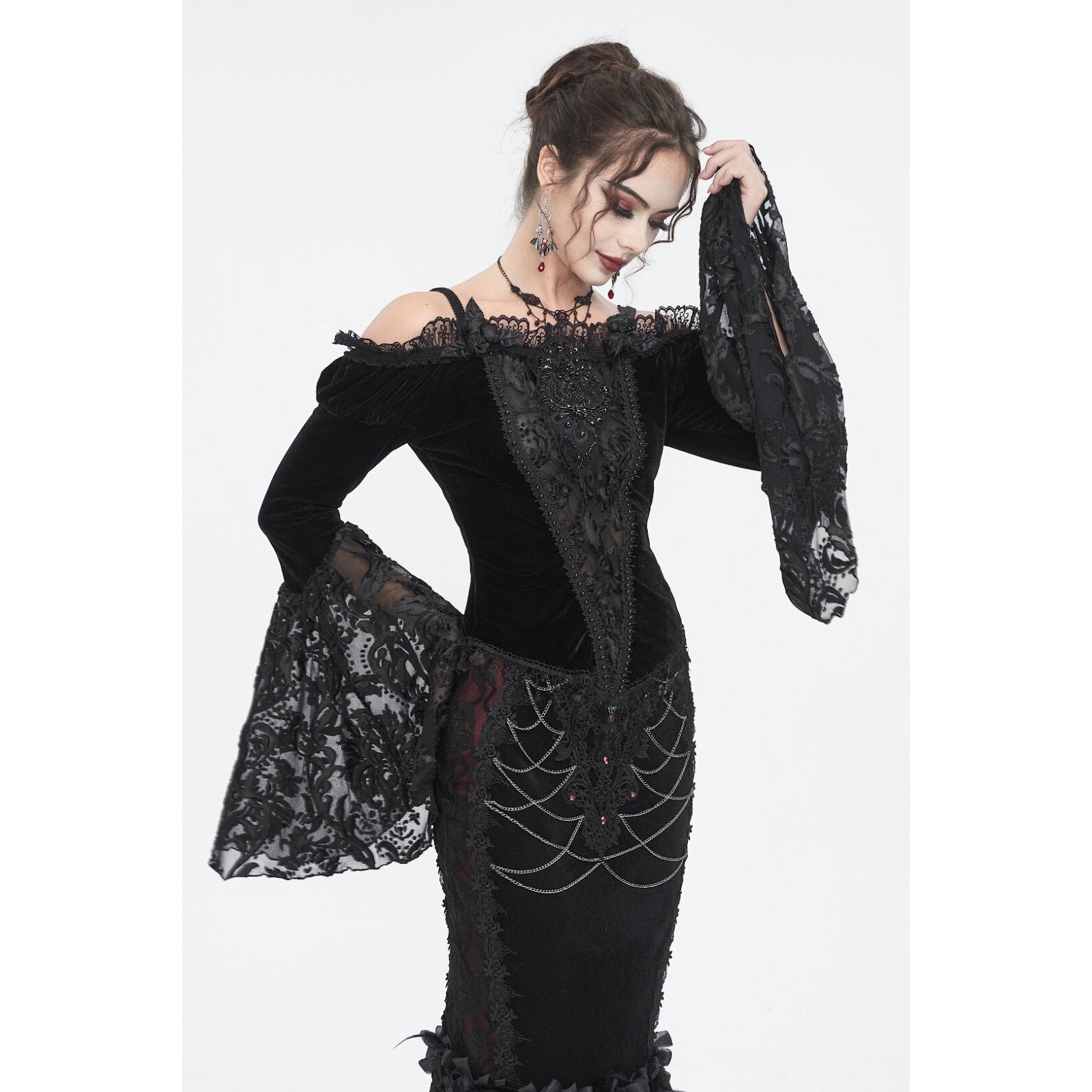 Devil Fashion Gothic Victorian Vampire Black Velvet Beaded Rose & Lace Top