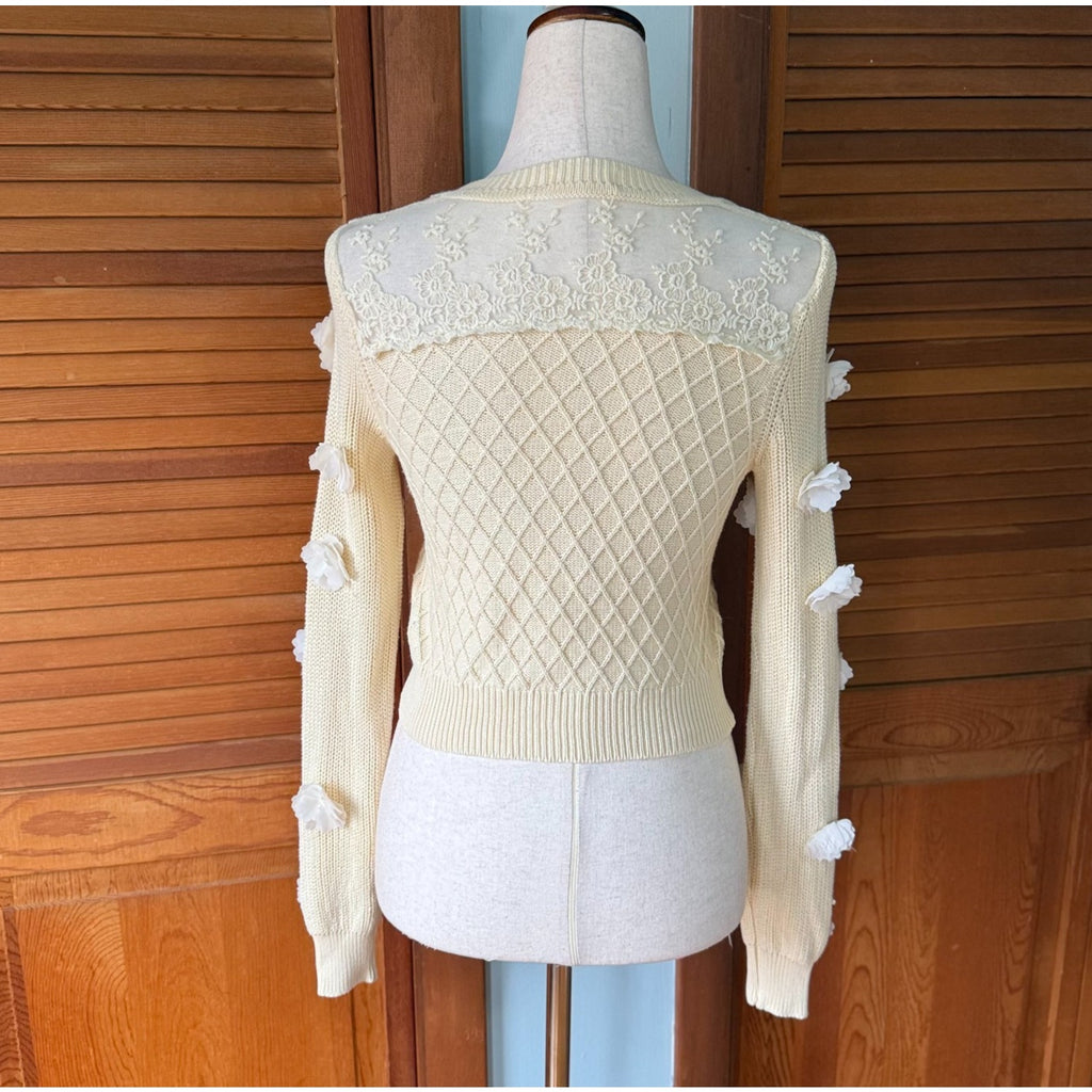 Liz Lisa J-fashion Kawaii Himekaji Gyaru Fairy Cream White Flower Sweater S