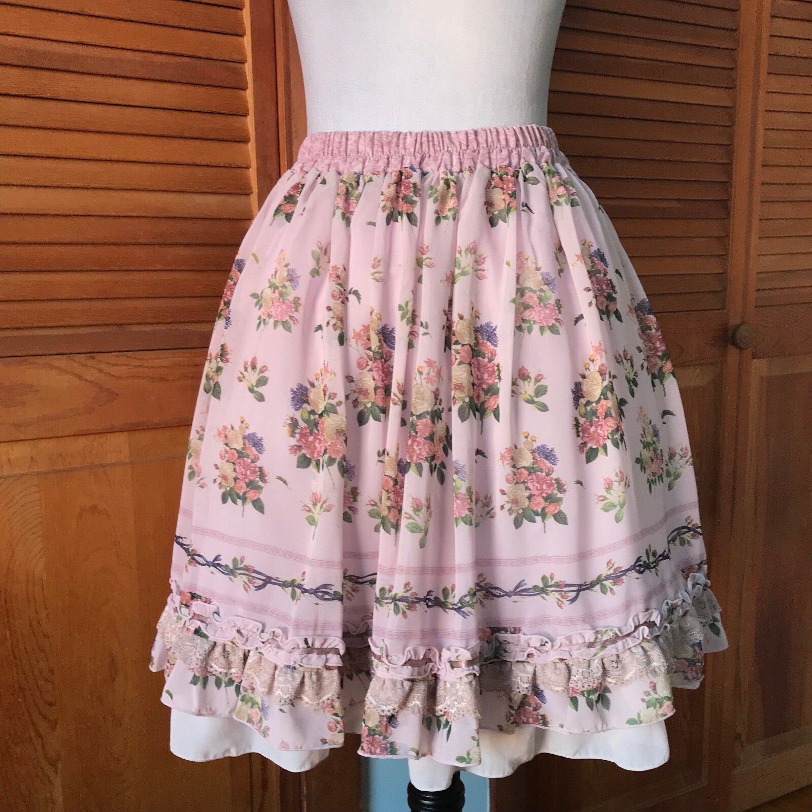 Axes Femme Lolita Victorian Kawaii Dollcore Pink Flowers & Ruffles Skirt M