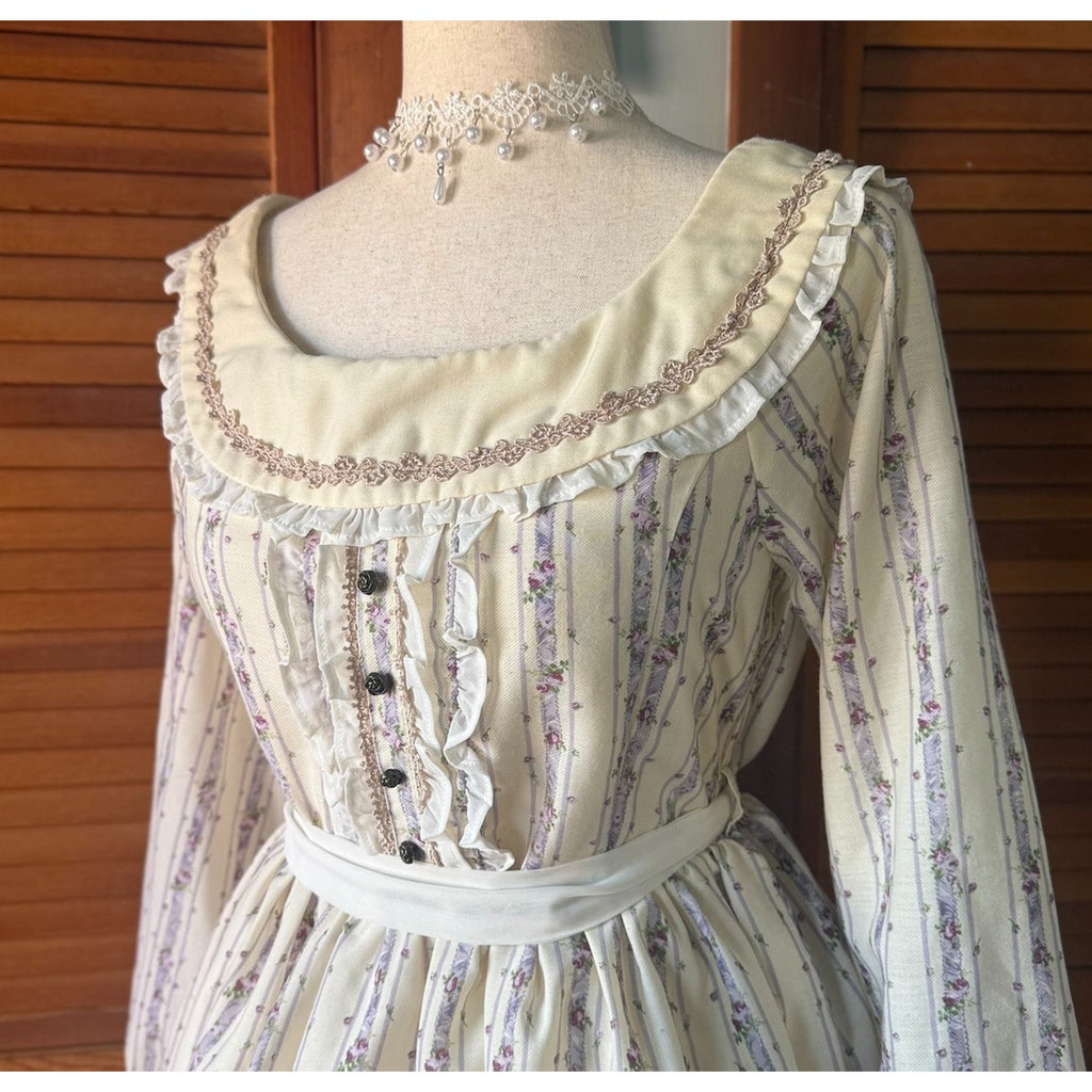 Axes Femme J-fashion Kawaii Victorian Dolly Himekaji Ivory Carousel Dress M